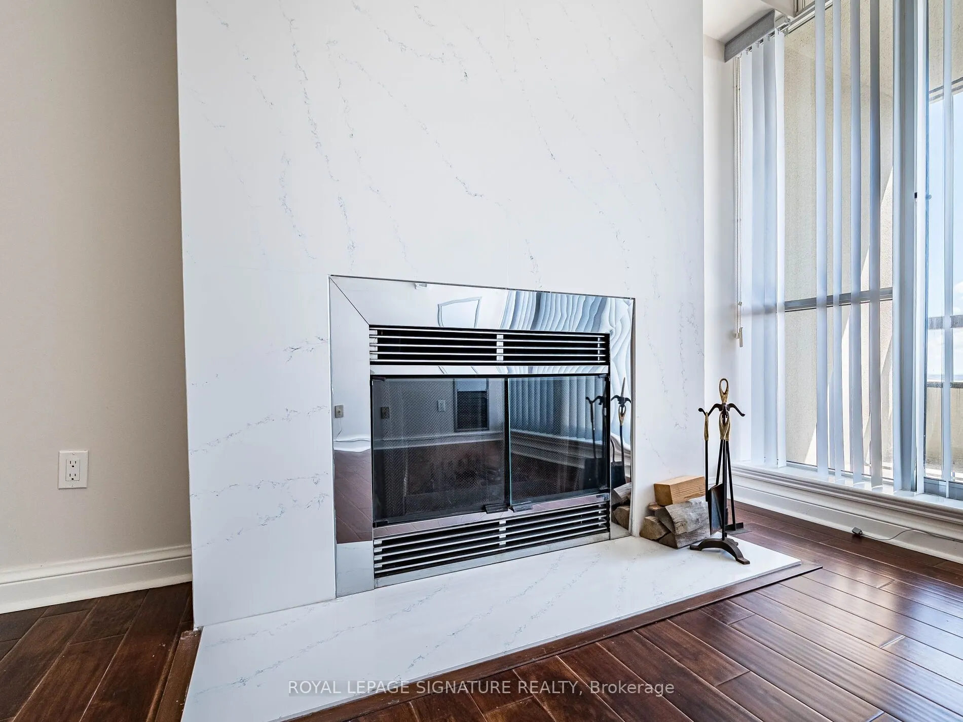 24 Hanover Road, #2204