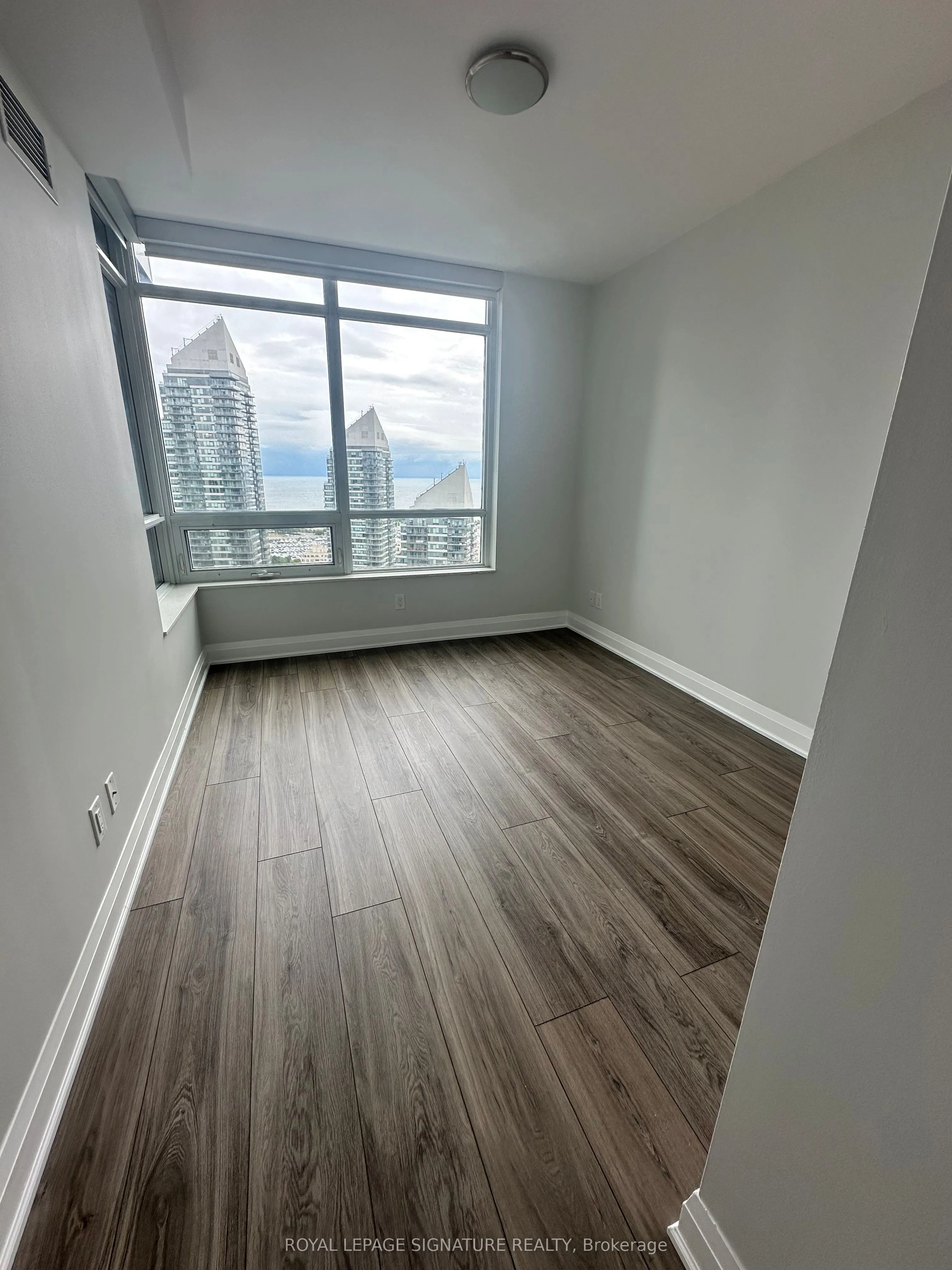 36 Park Lawn Road, #3102