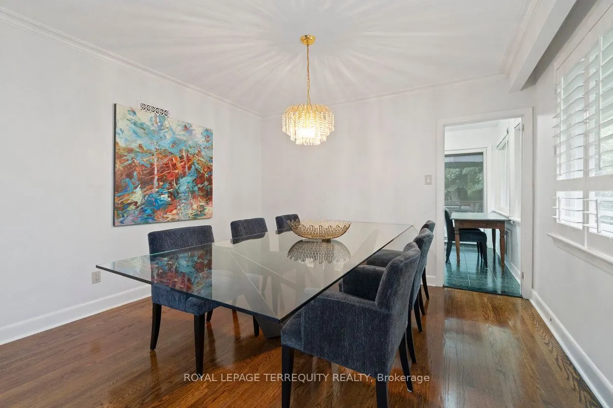 416 The Kingsway
