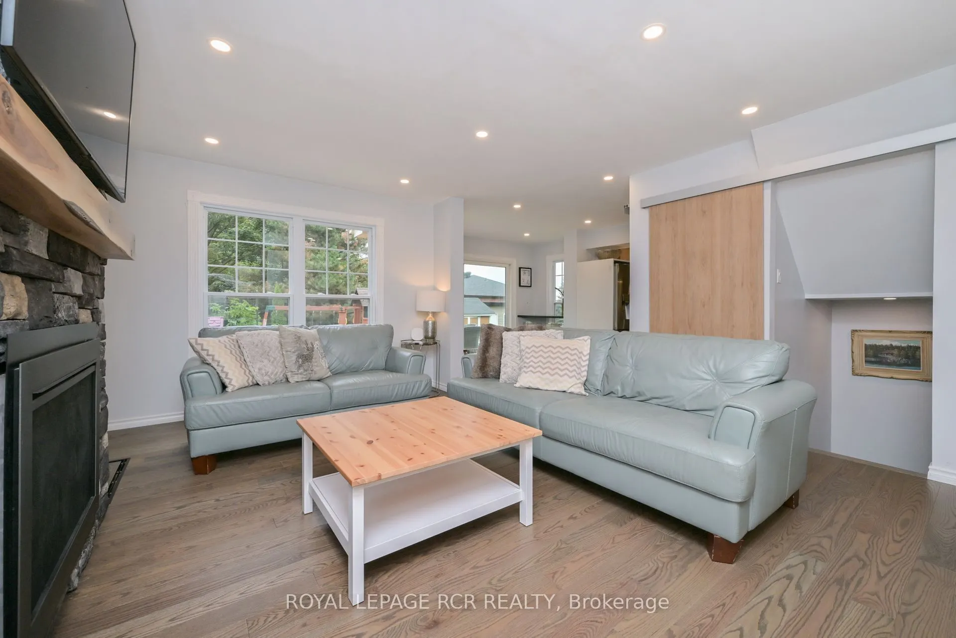 230 Beechfield Crescent