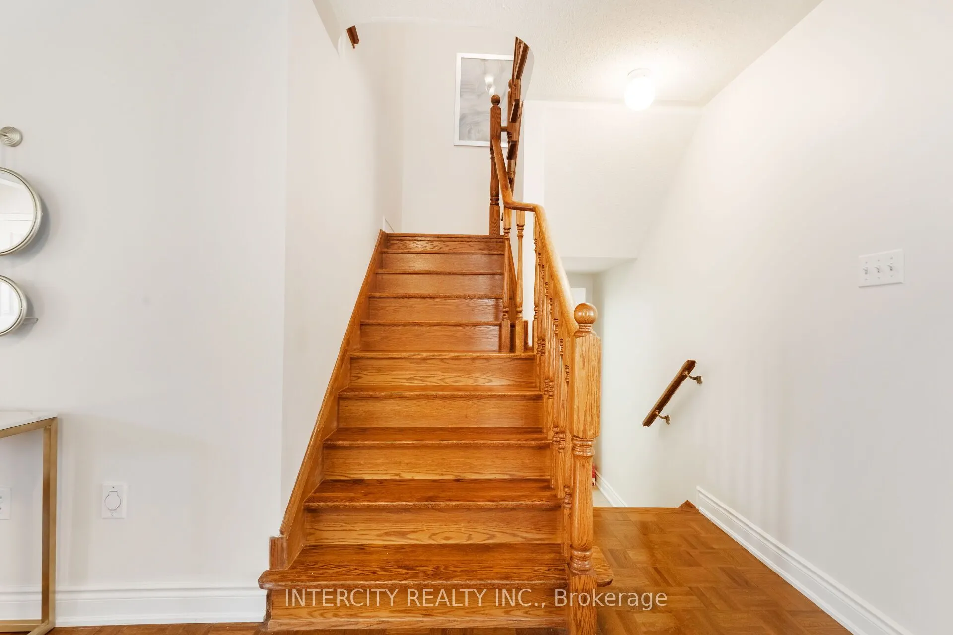 18 Snowshoe Lane