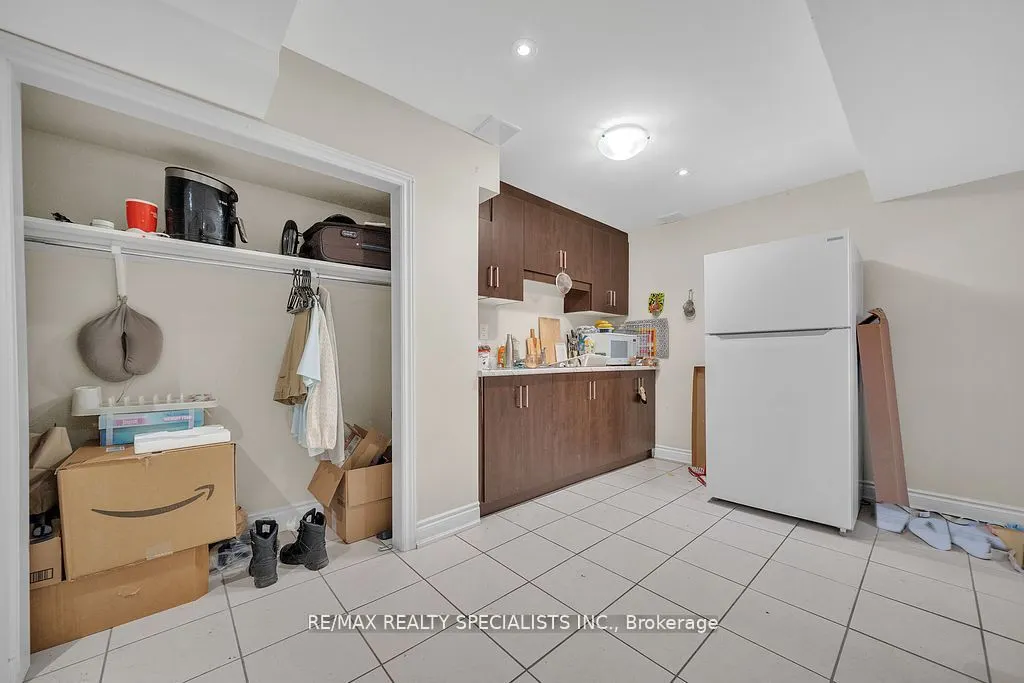 22 Clayborne Avenue