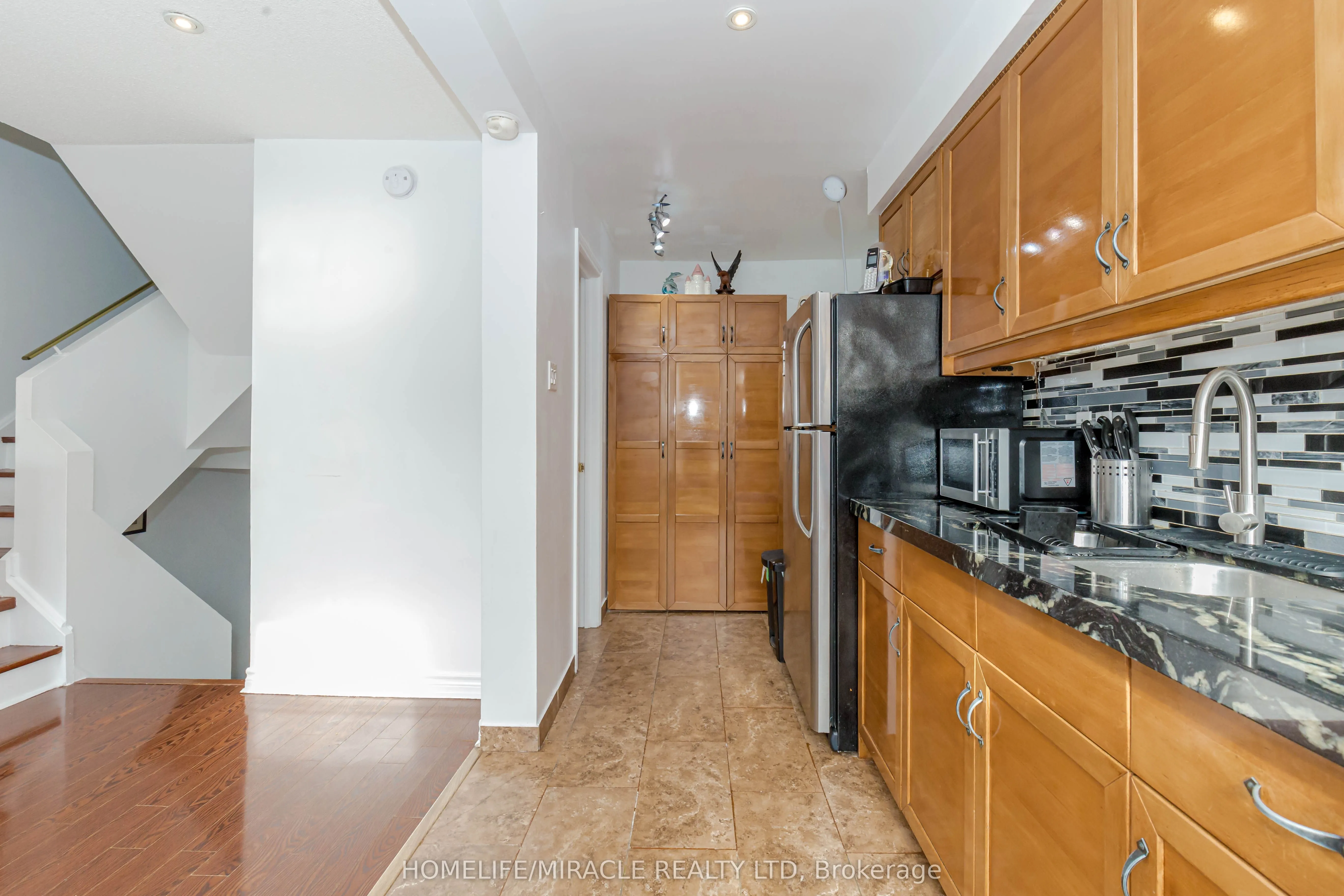 12 Eden Parkway, #12