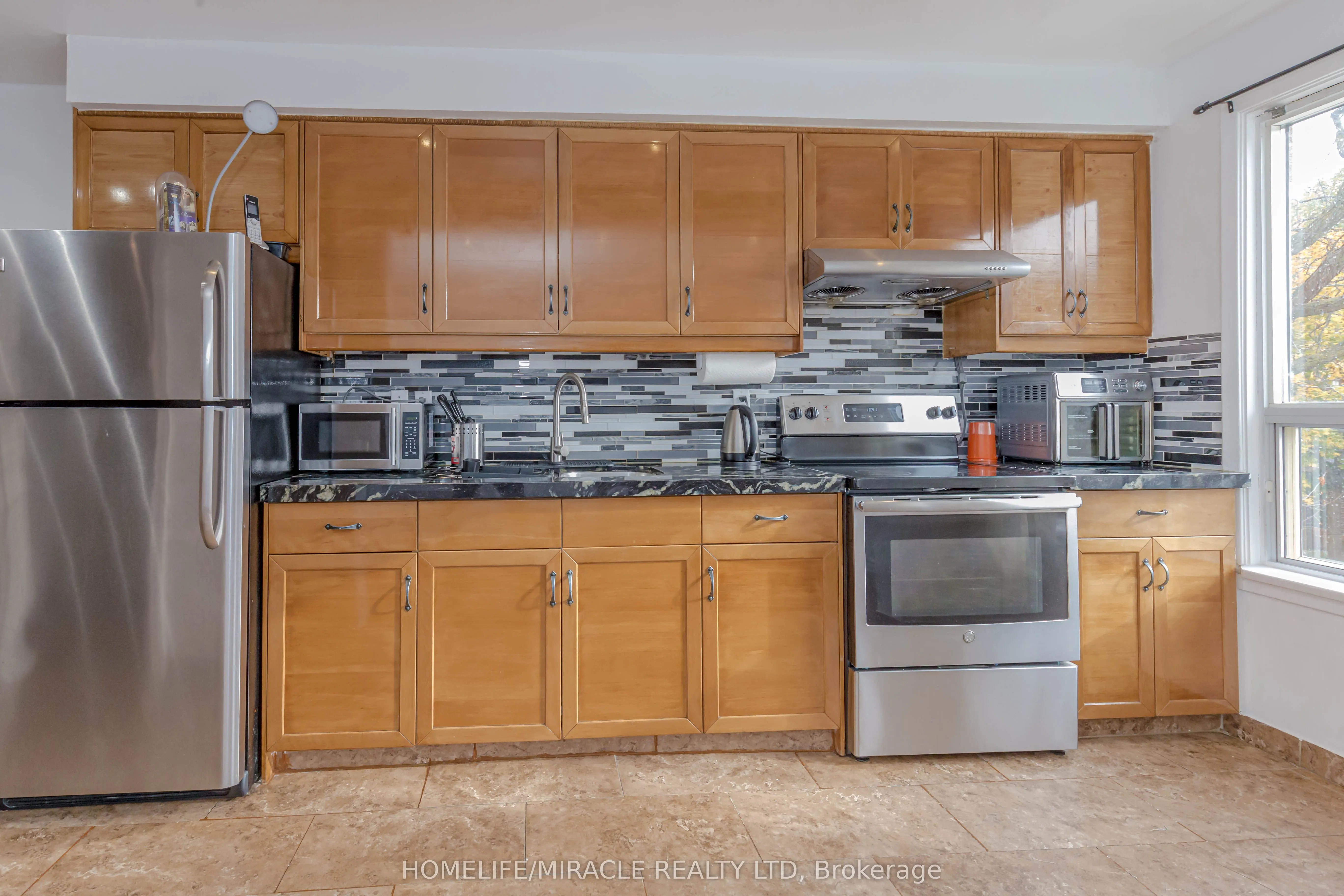 12 Eden Parkway, #12