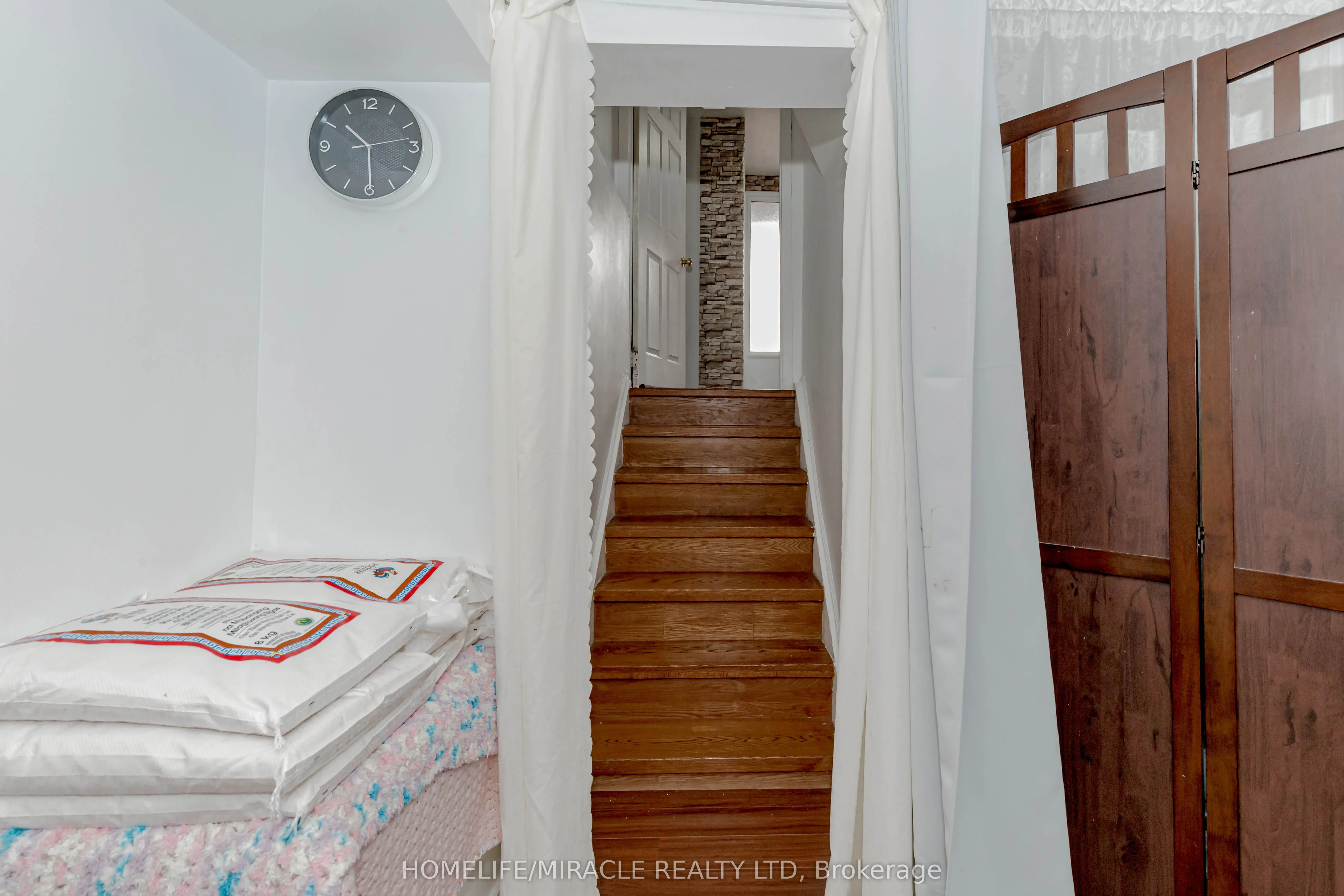 12 Eden Parkway, #12