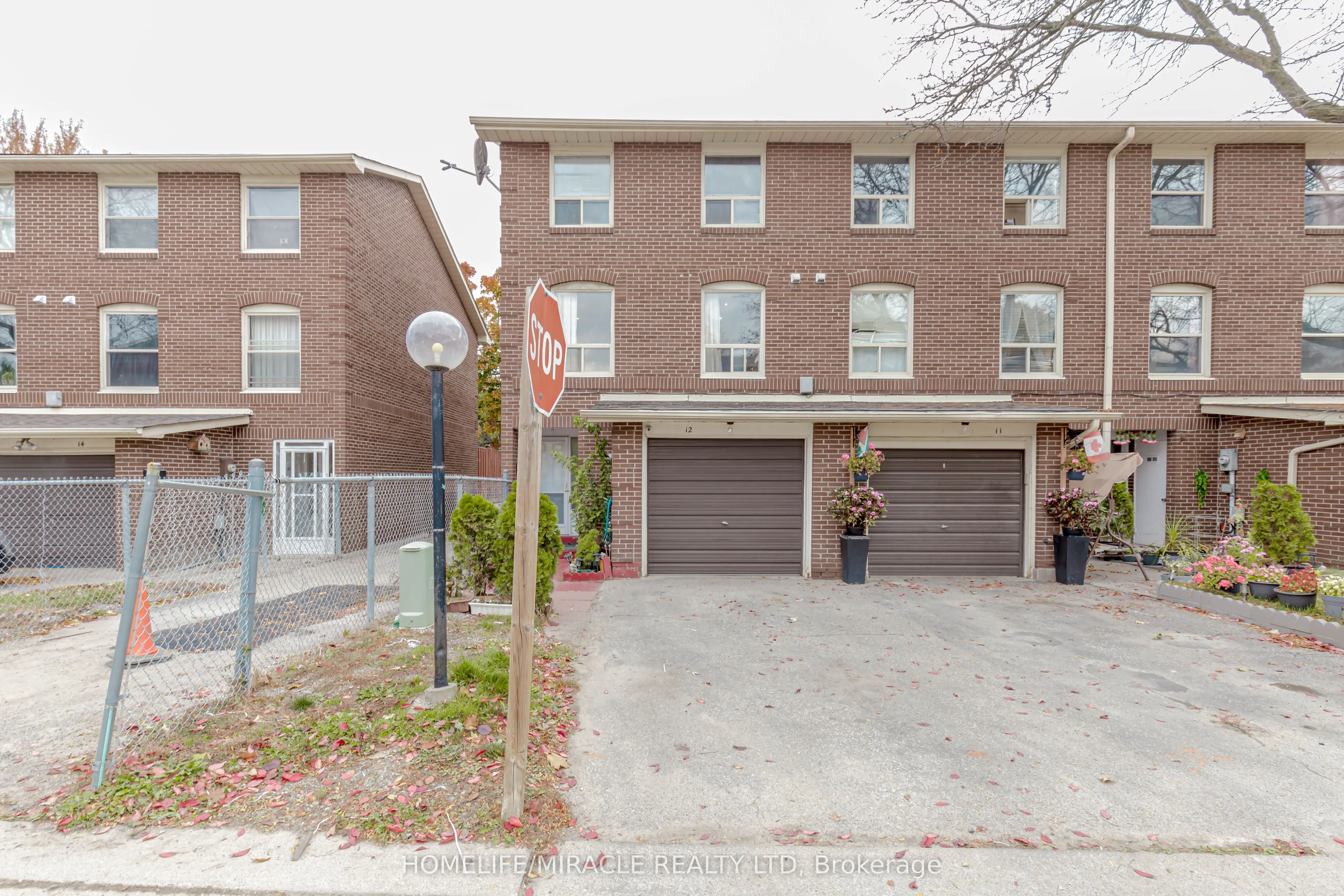 12 Eden Parkway, #12