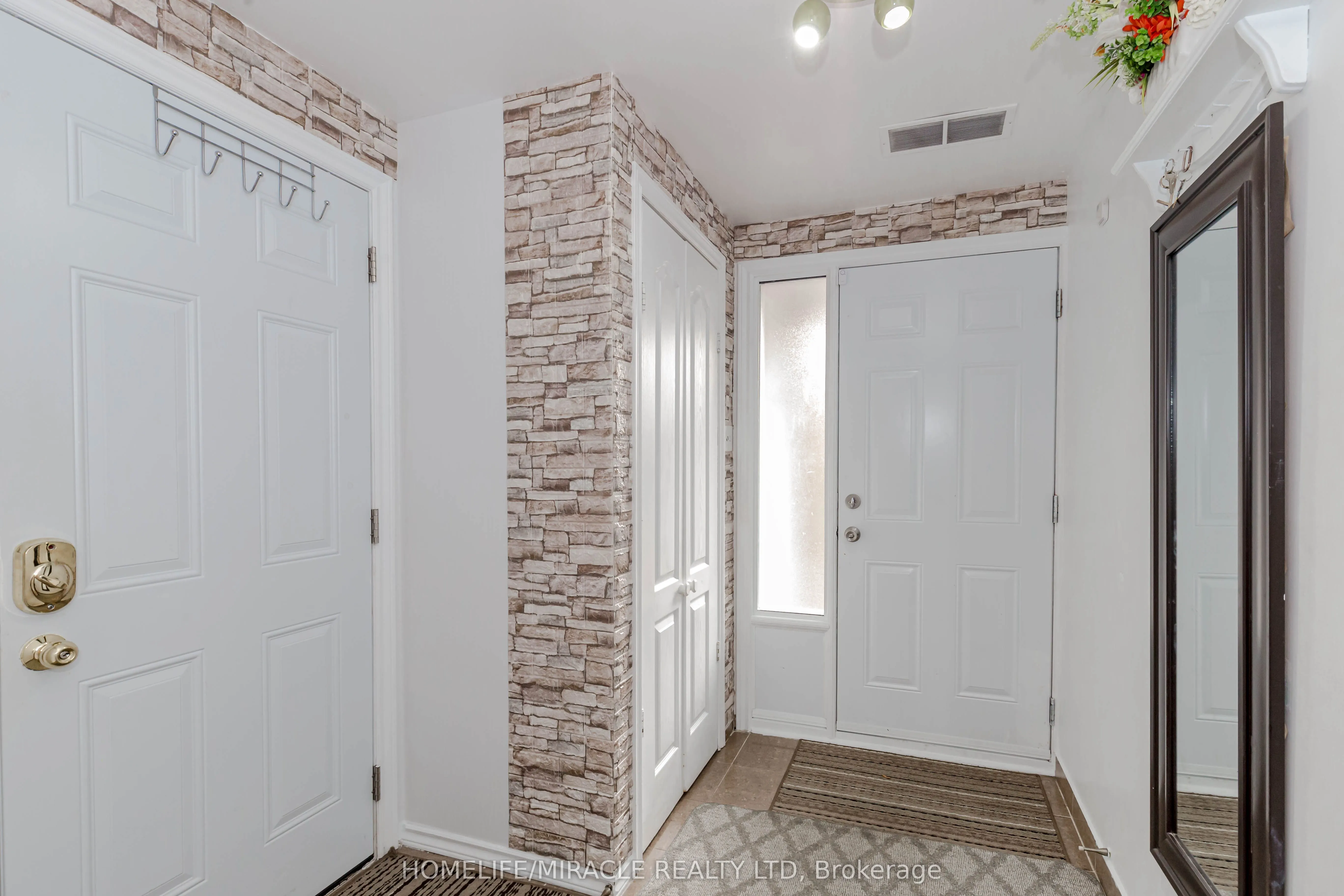 12 Eden Parkway, #12