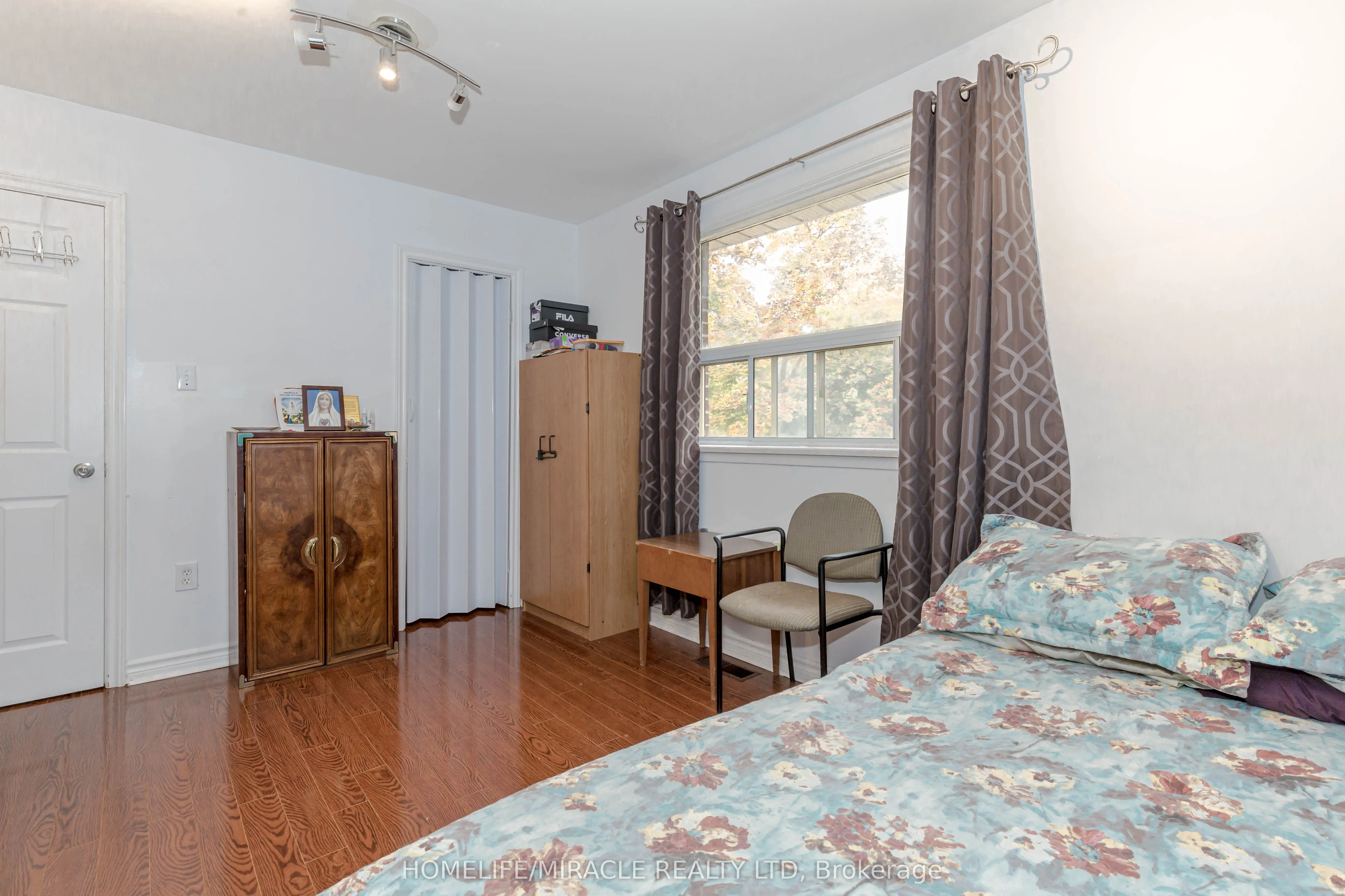 12 Eden Parkway, #12