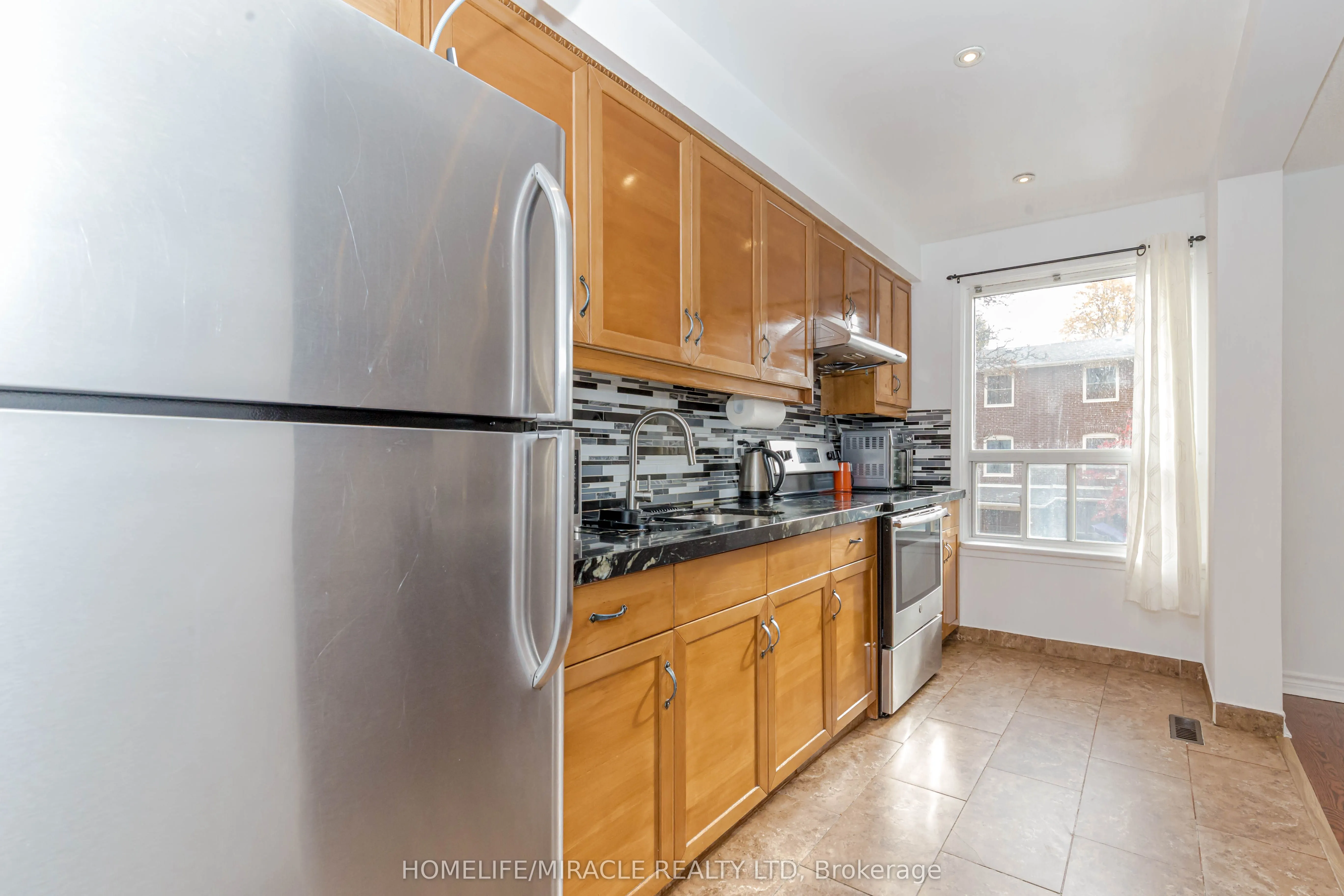 12 Eden Parkway, #12