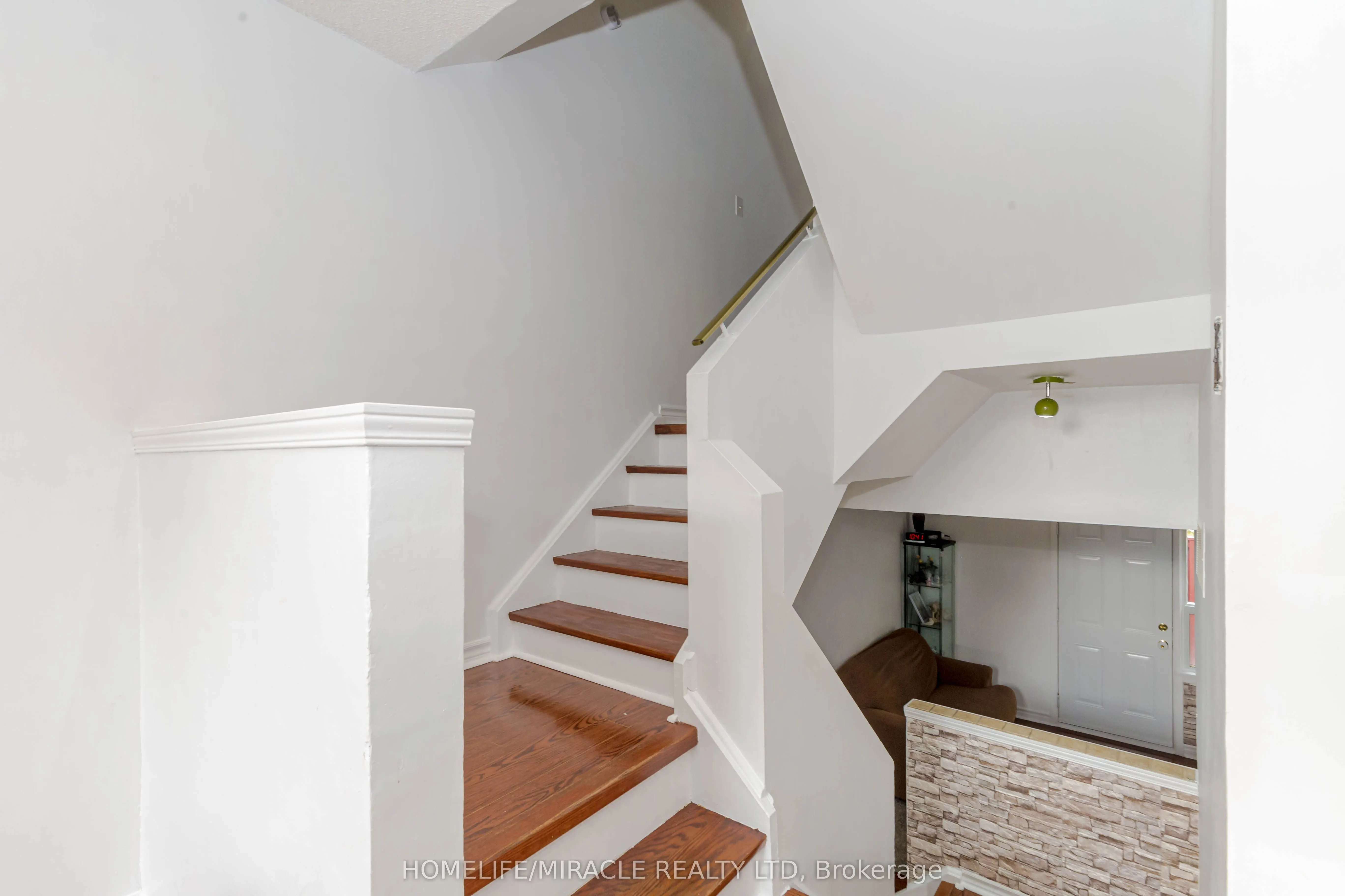12 Eden Parkway, #12