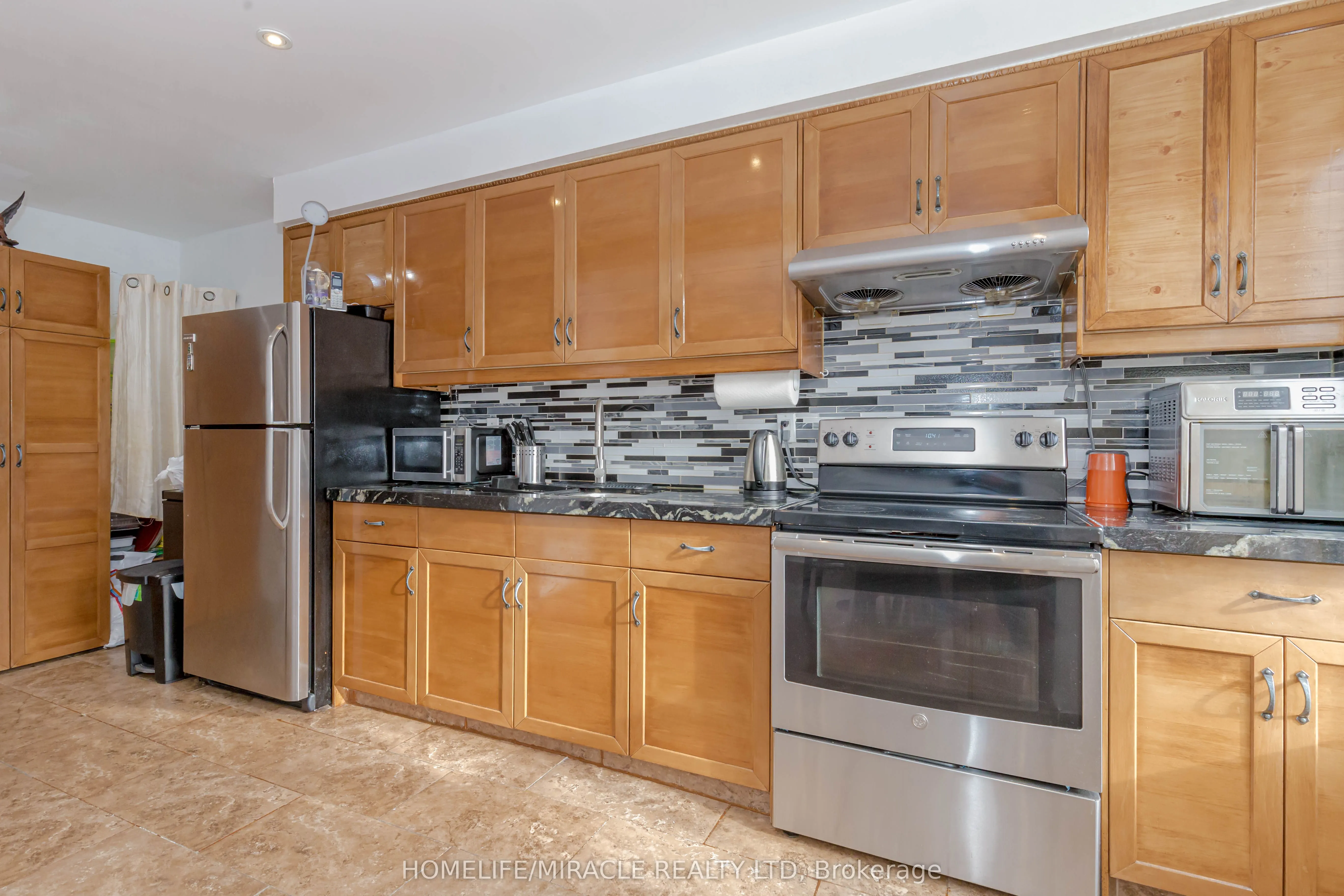 12 Eden Parkway, #12