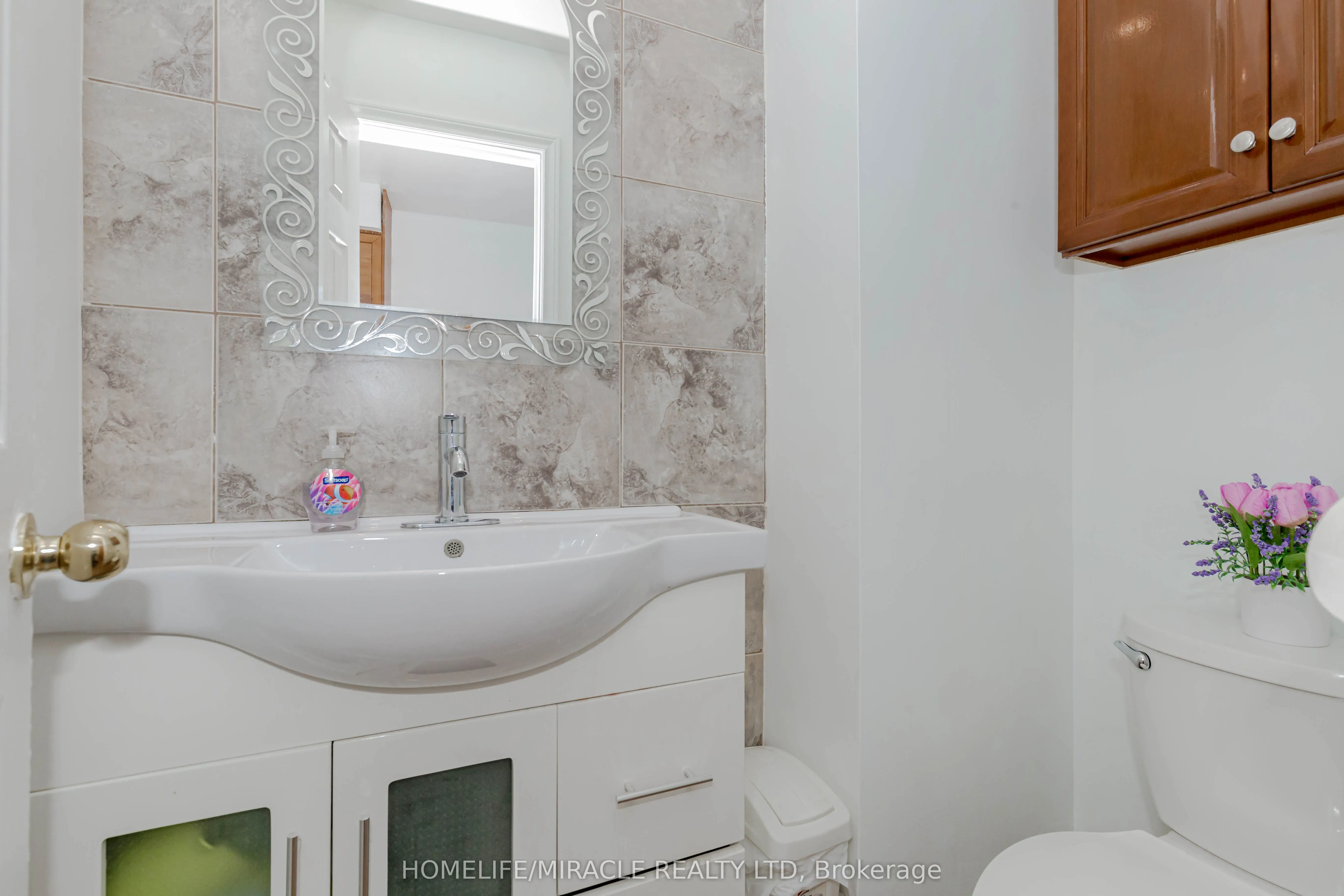 12 Eden Parkway, #12