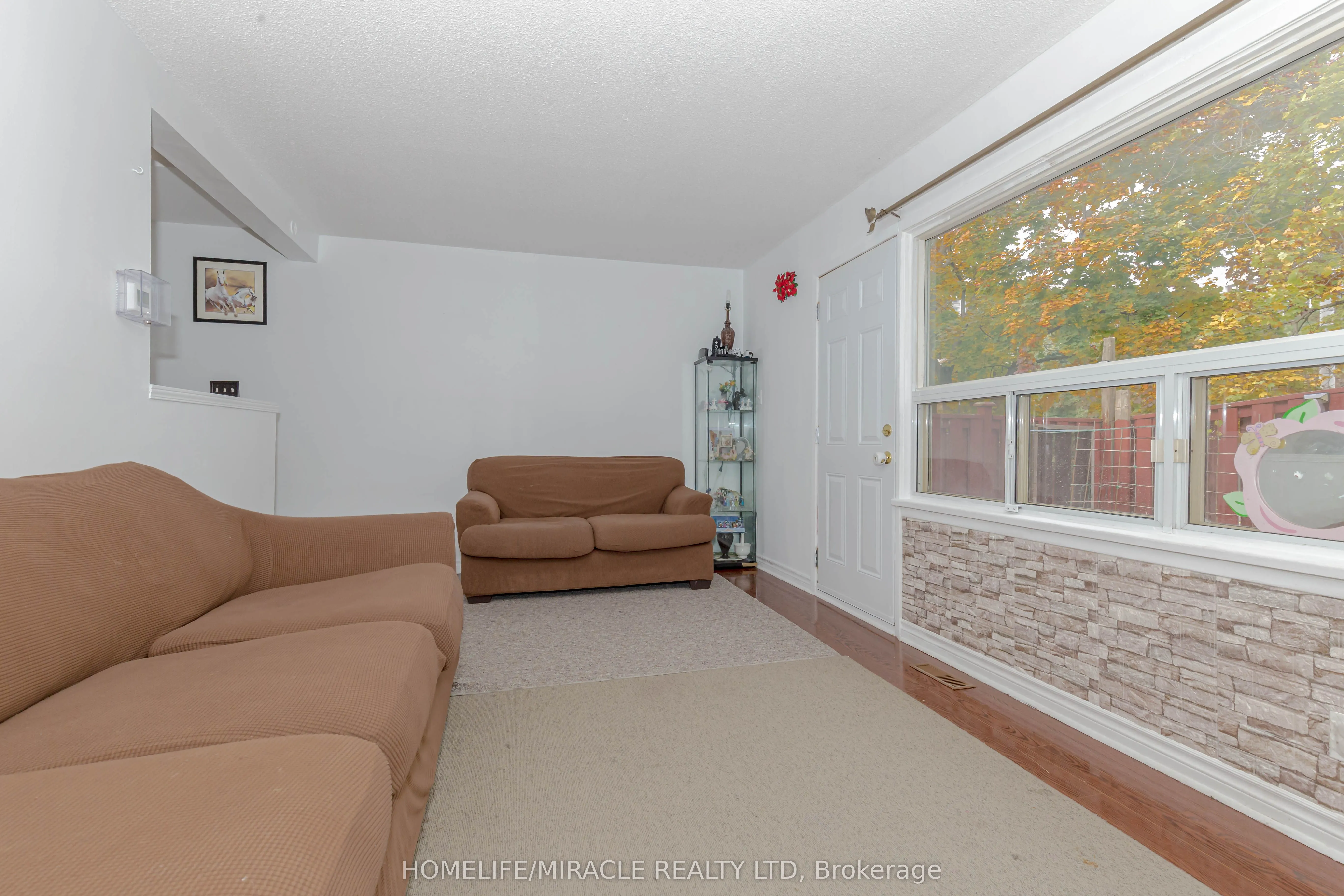 12 Eden Parkway, #12