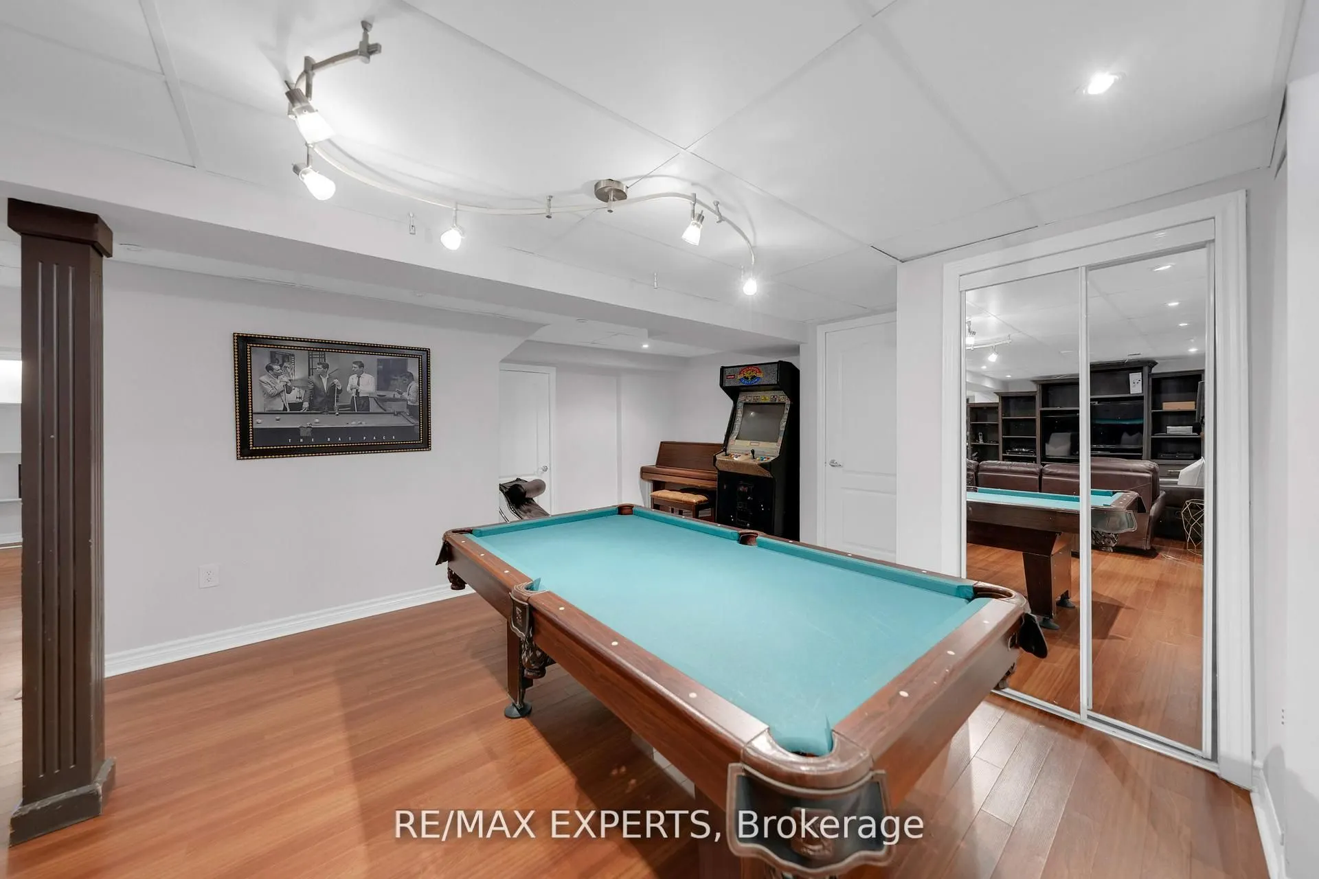 36 Country Stroll Crescent
