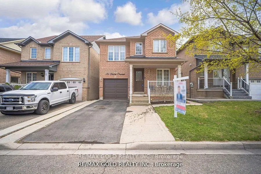 36 Roxton Crescent N