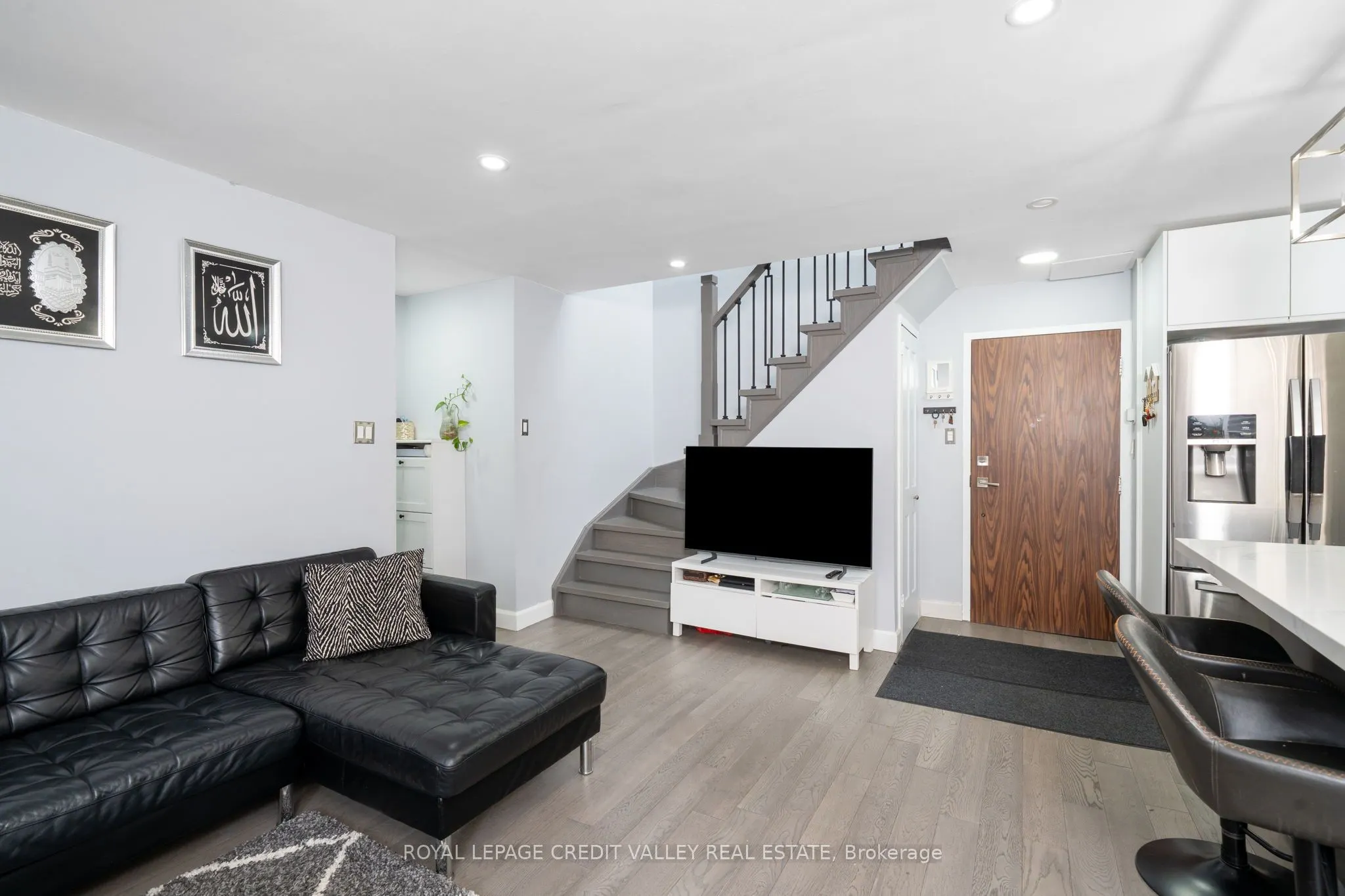 2095 Roche Court, #281