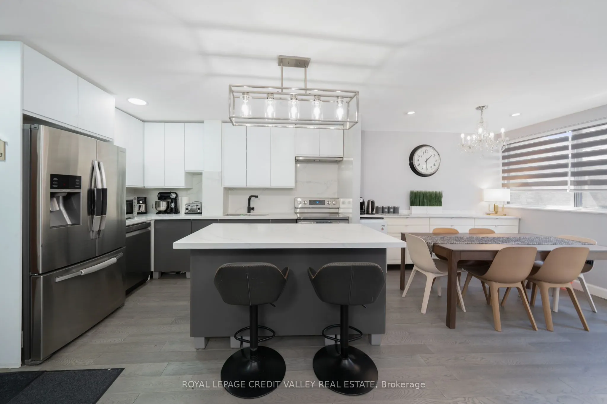 2095 Roche Court, #281