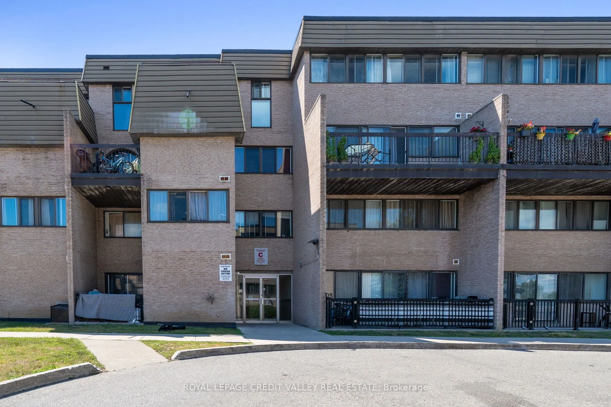 2095 Roche Court, #281