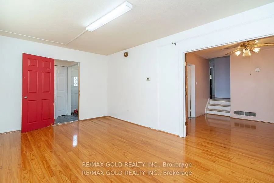 10 Edenridge Drive
