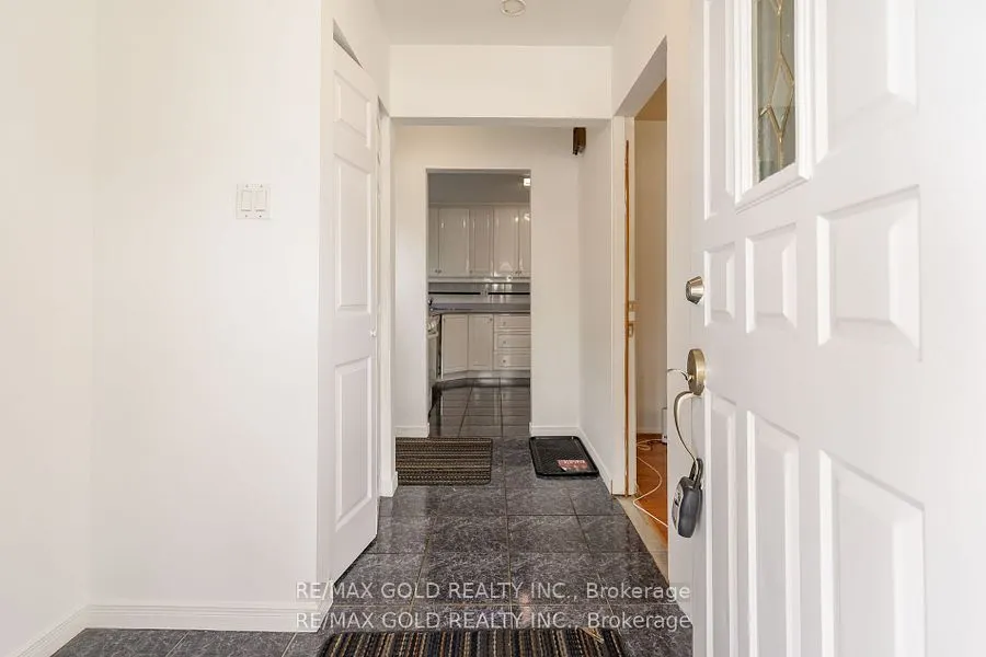 10 Edenridge Drive