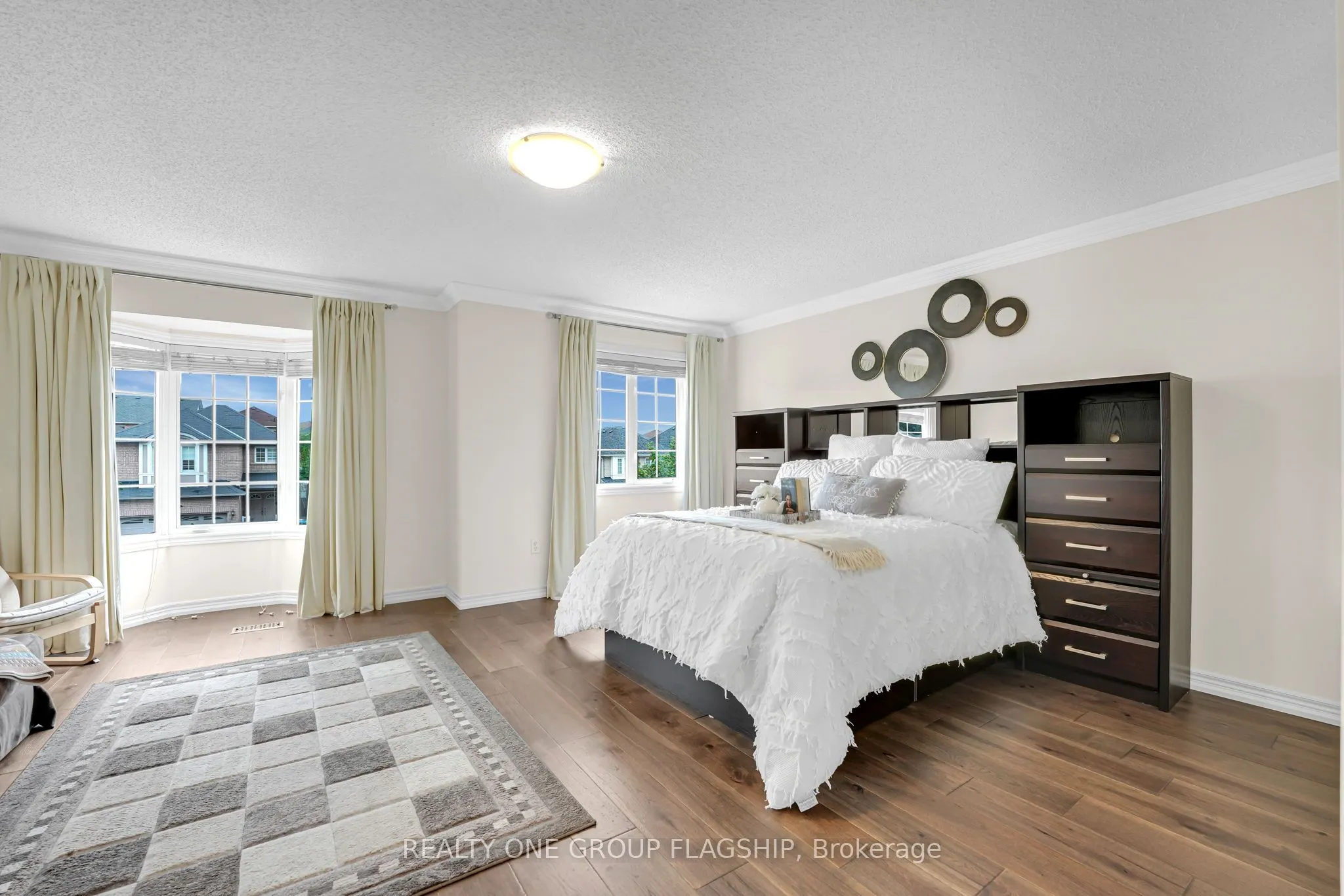 1128 Knotty Pine Grove