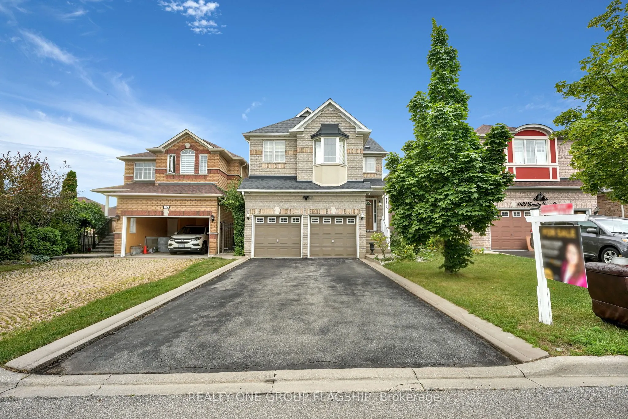 1128 Knotty Pine Grove