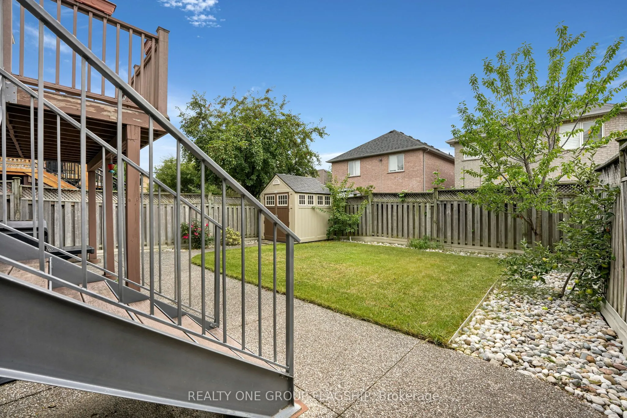 1128 Knotty Pine Grove