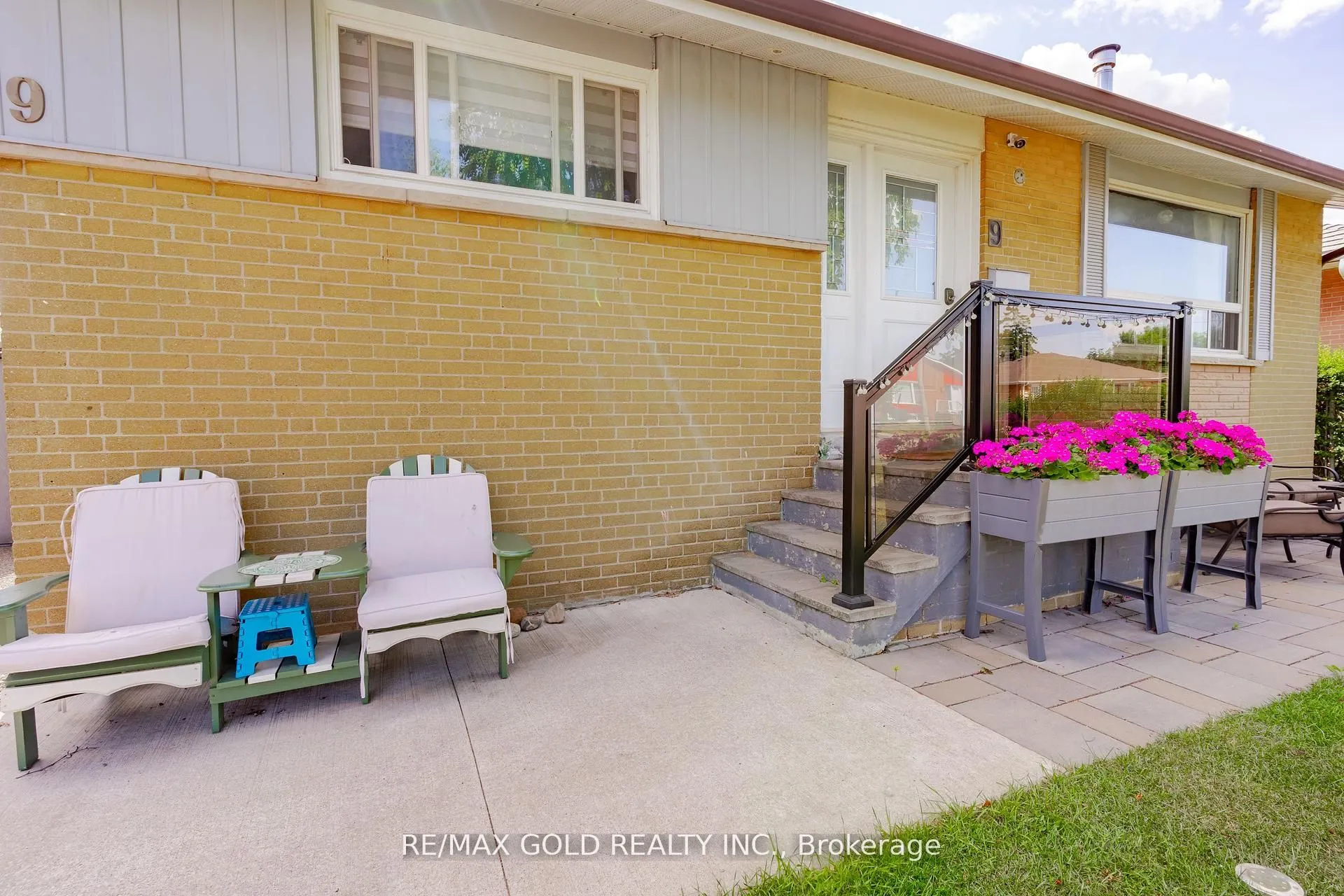 9 Ashwood Crescent