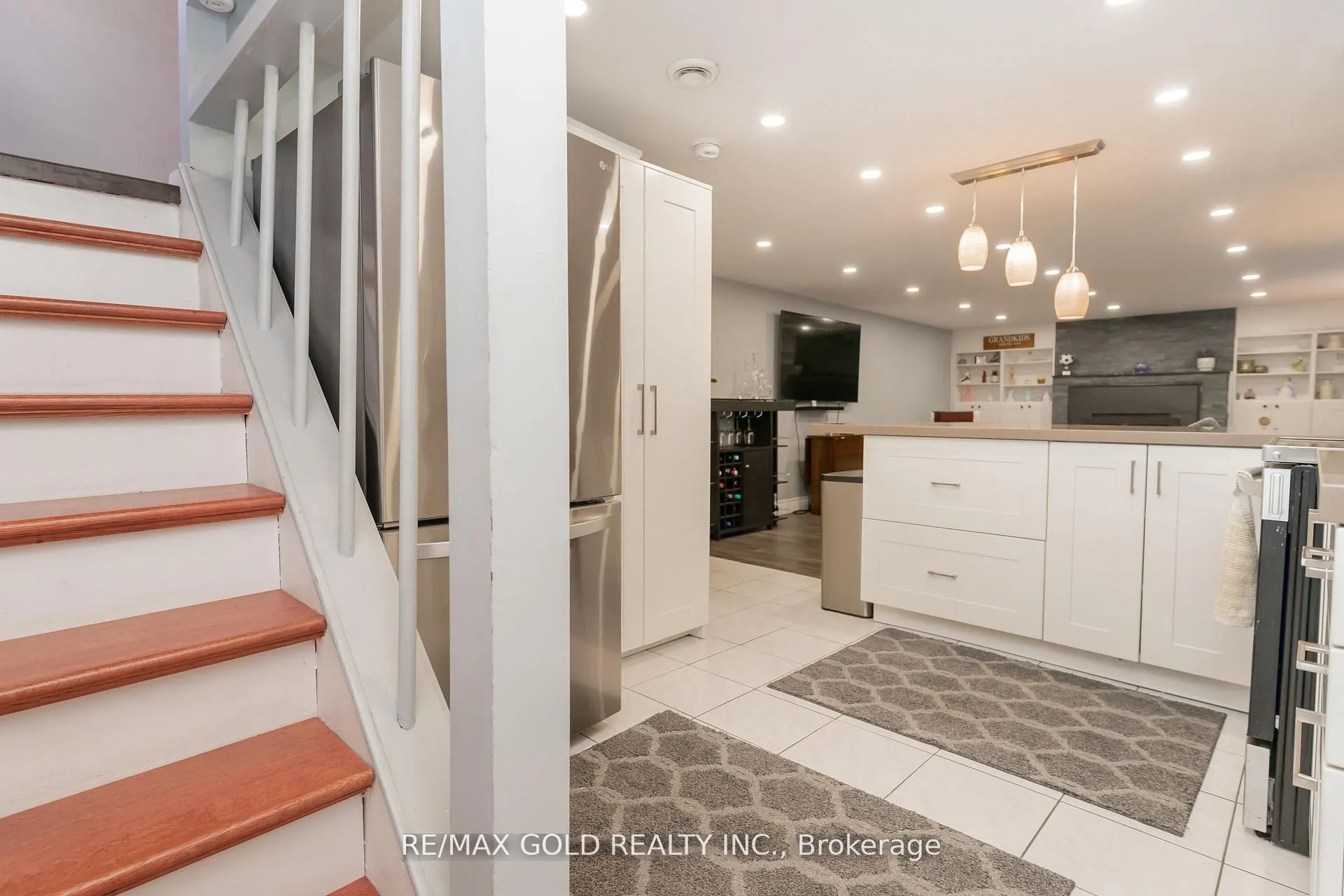 9 Ashwood Crescent