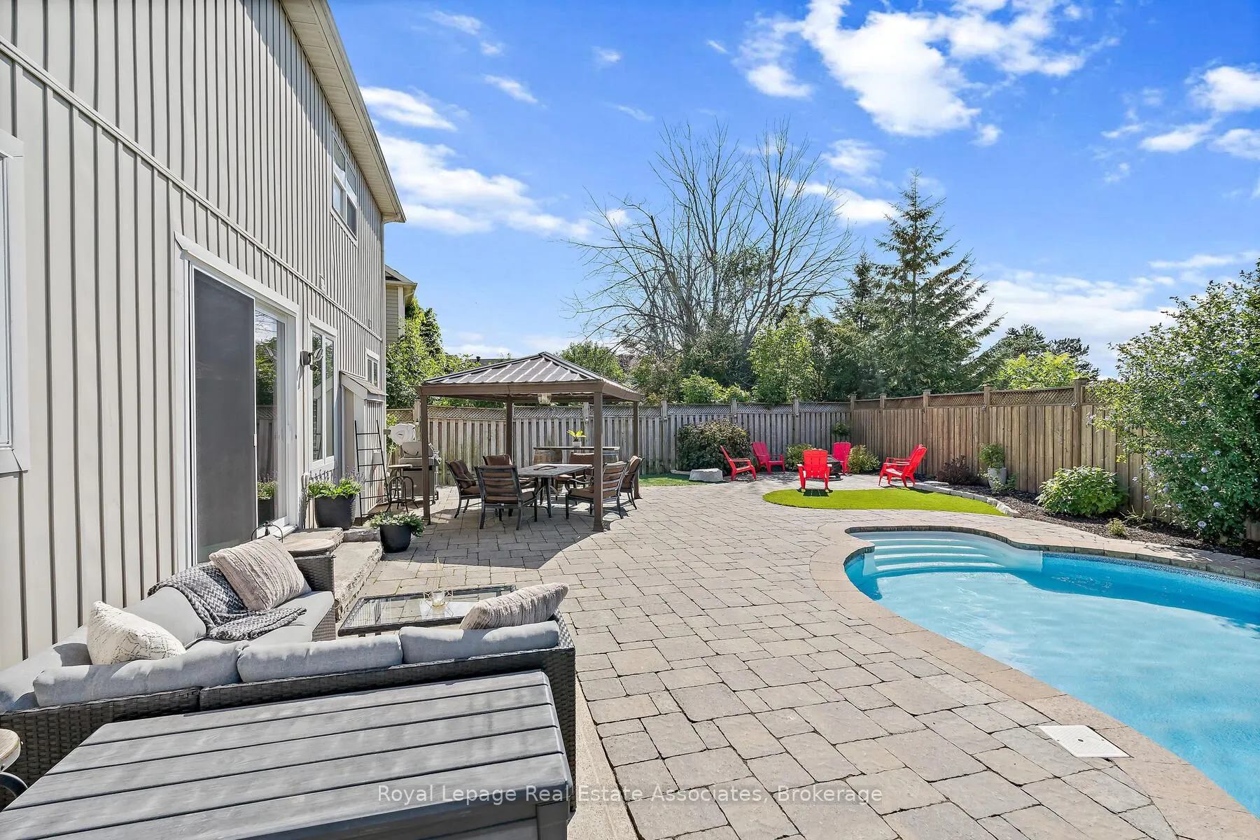 27 Browns Crescent