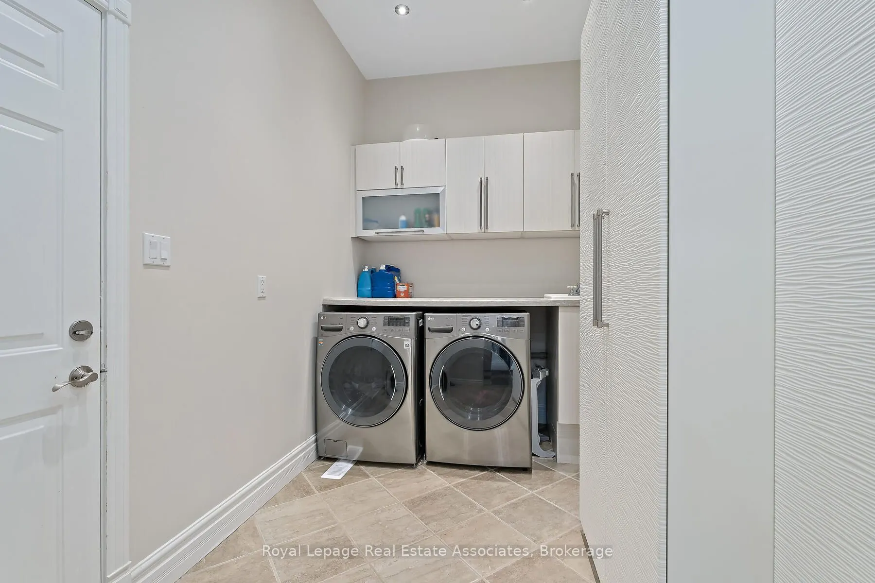 27 Browns Crescent