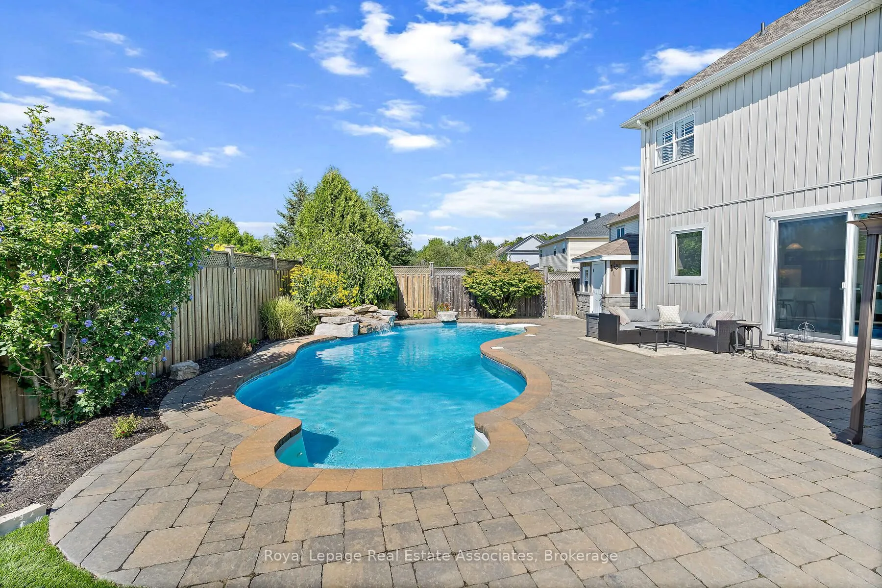 27 Browns Crescent