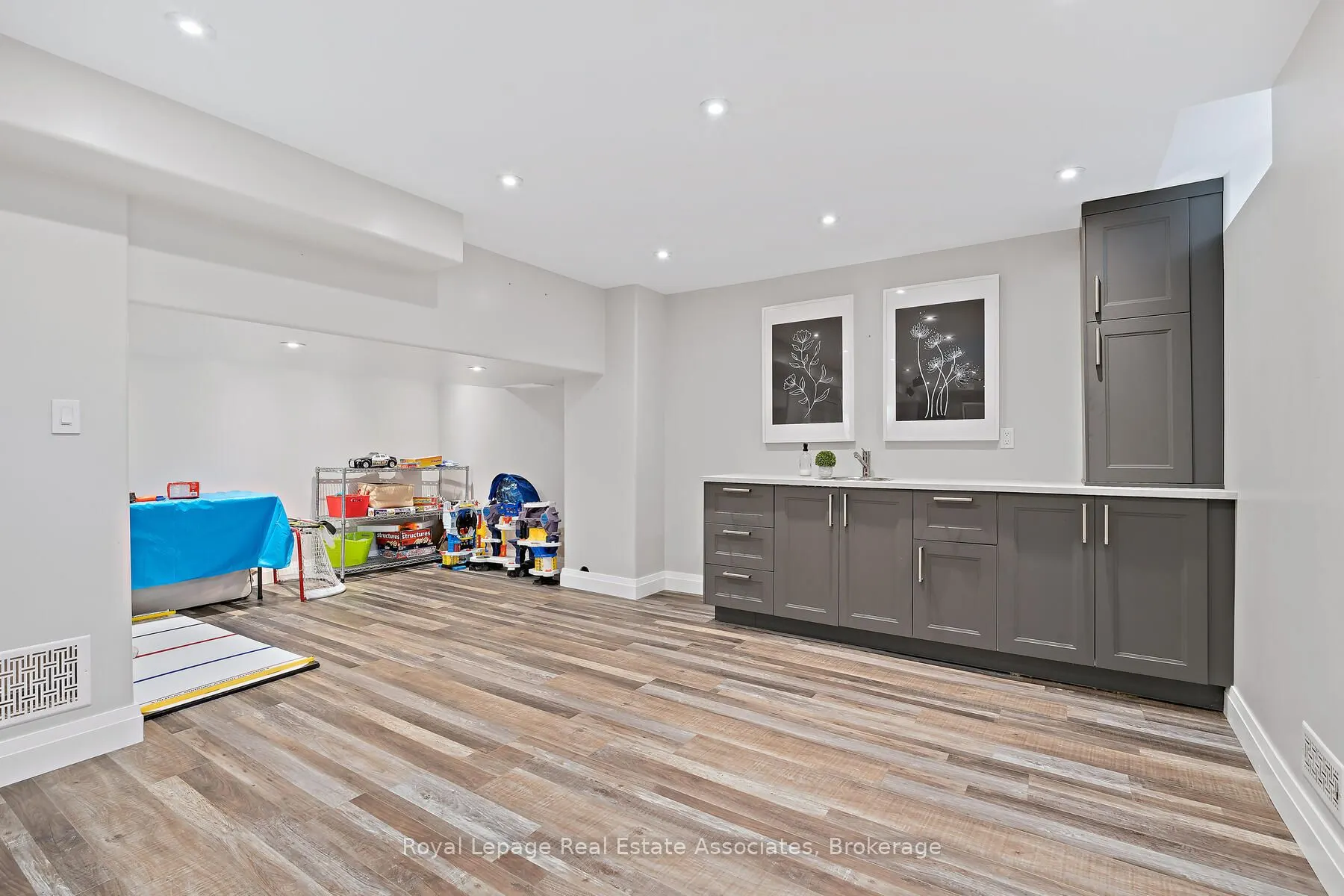 27 Browns Crescent
