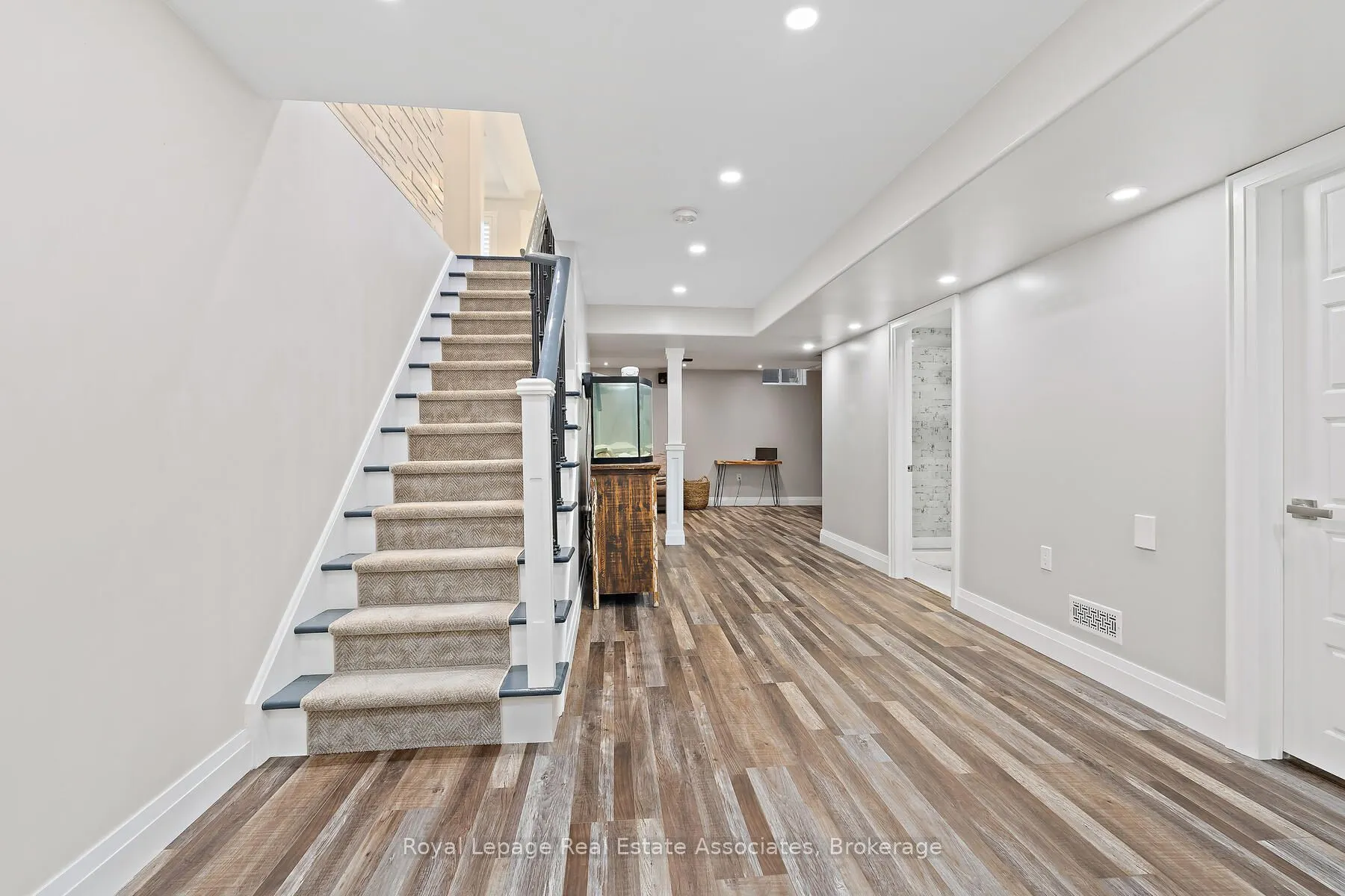 27 Browns Crescent