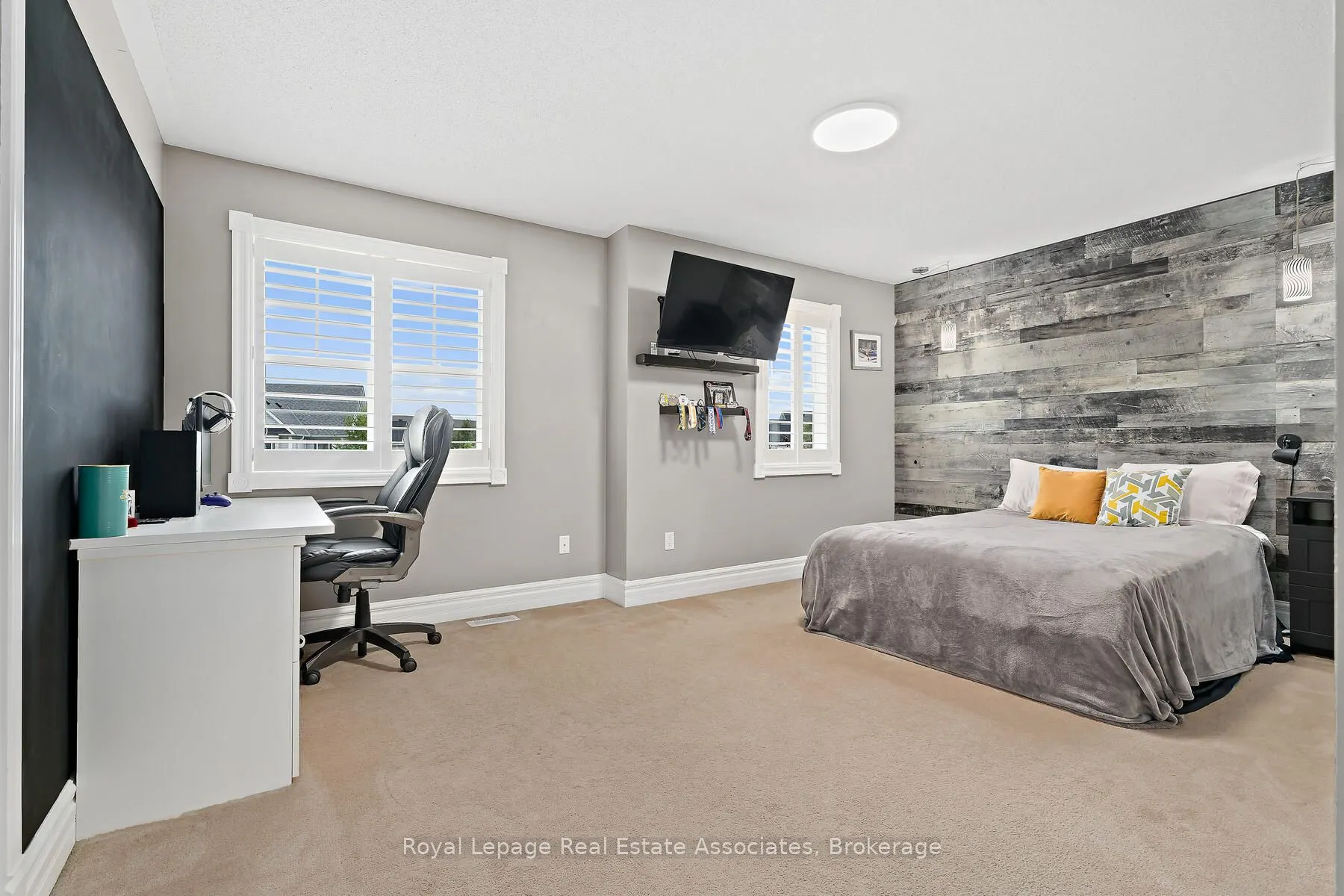 27 Browns Crescent