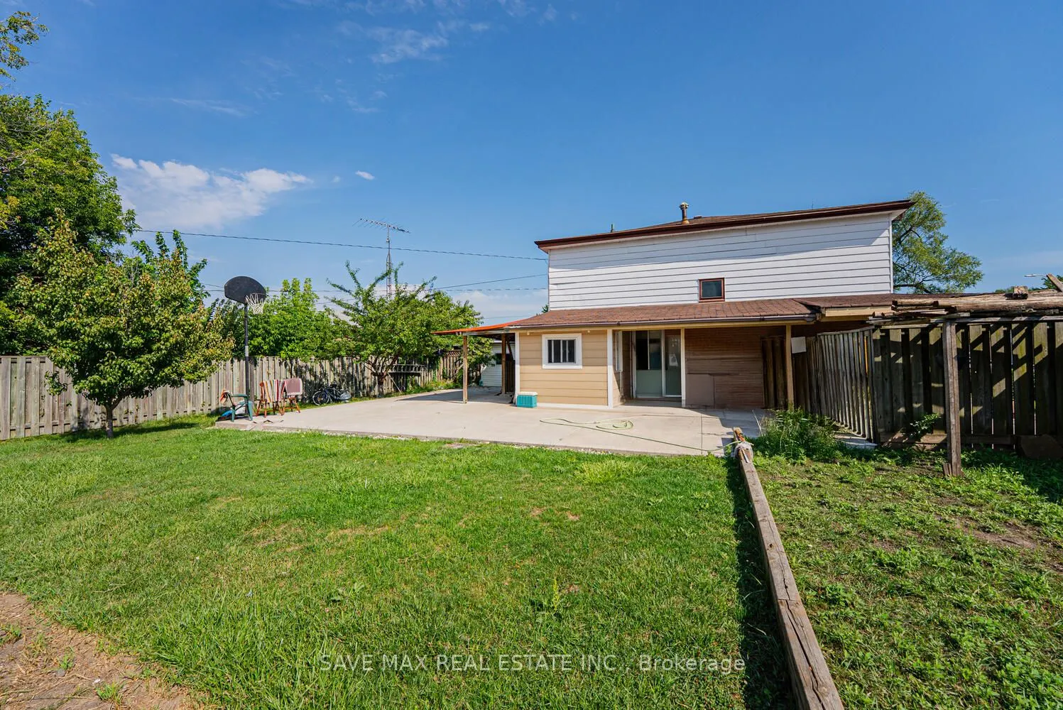 88 Cloverdale Drive