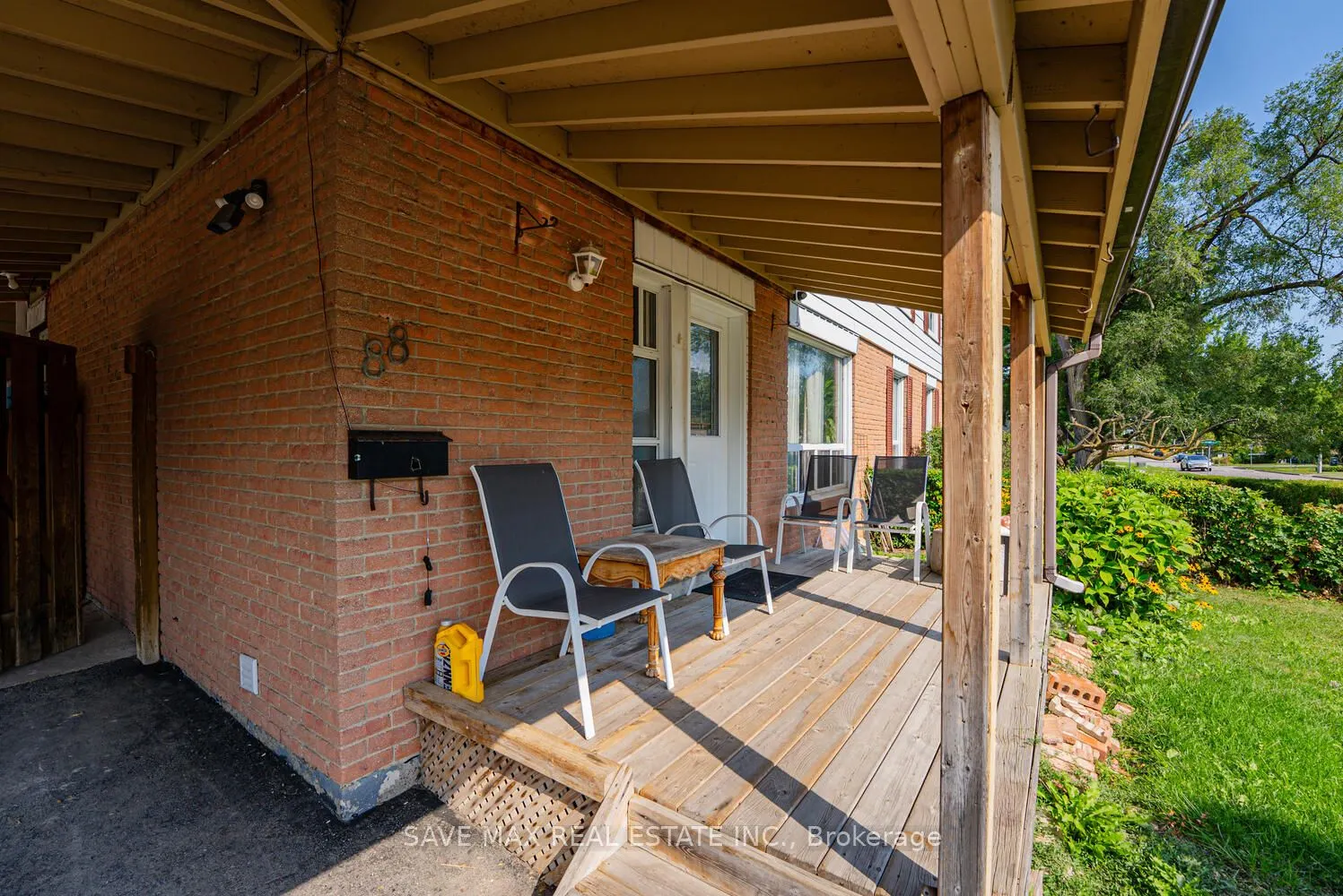 88 Cloverdale Drive