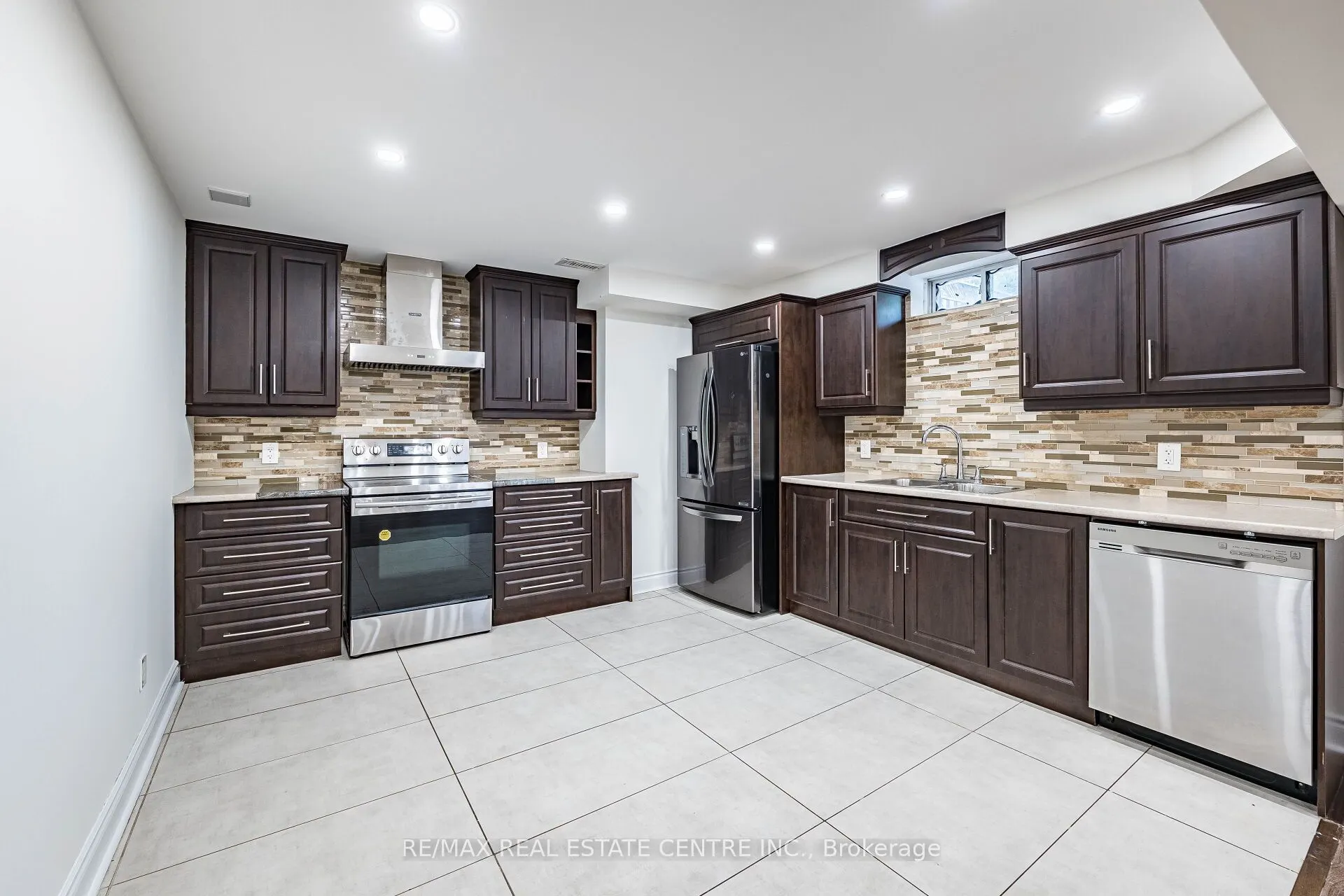 9 Sparta Drive