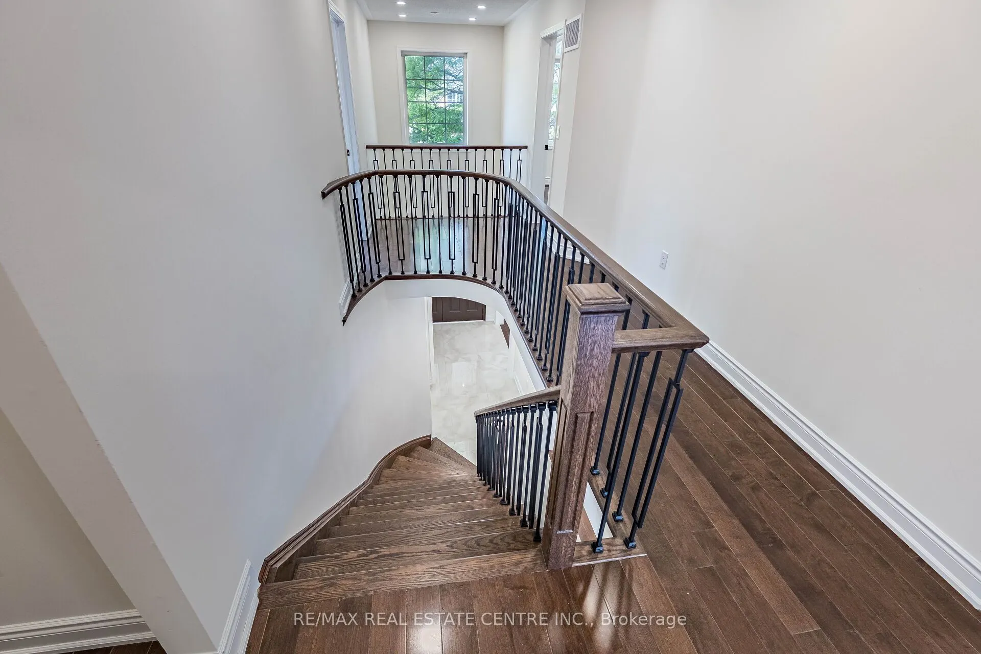 9 Sparta Drive