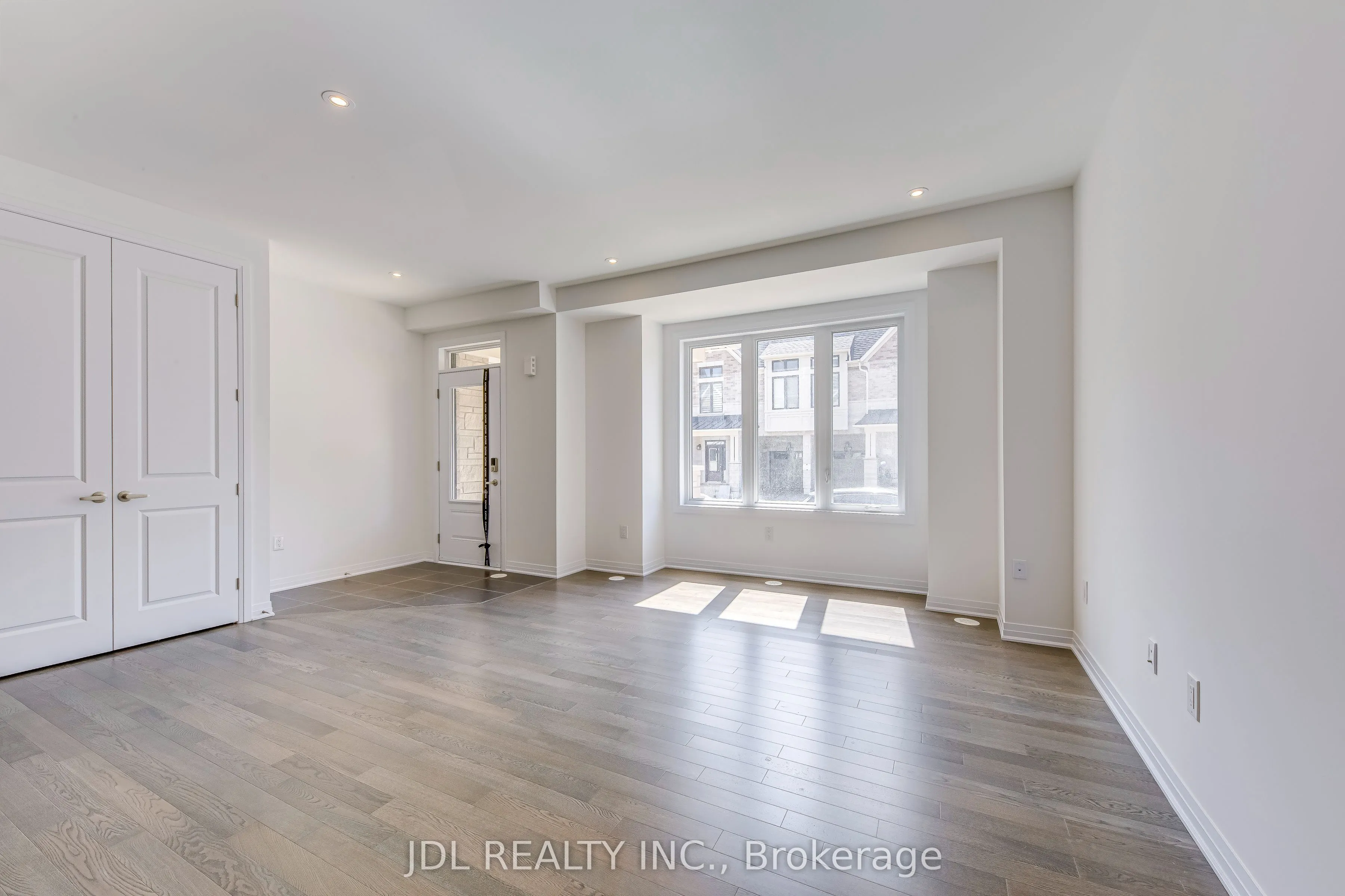 3259 Crystal Drive