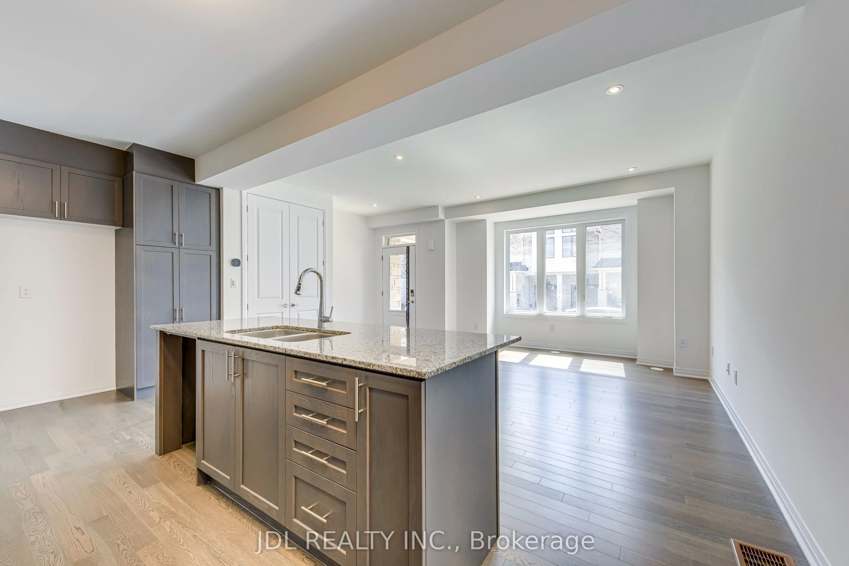 3259 Crystal Drive