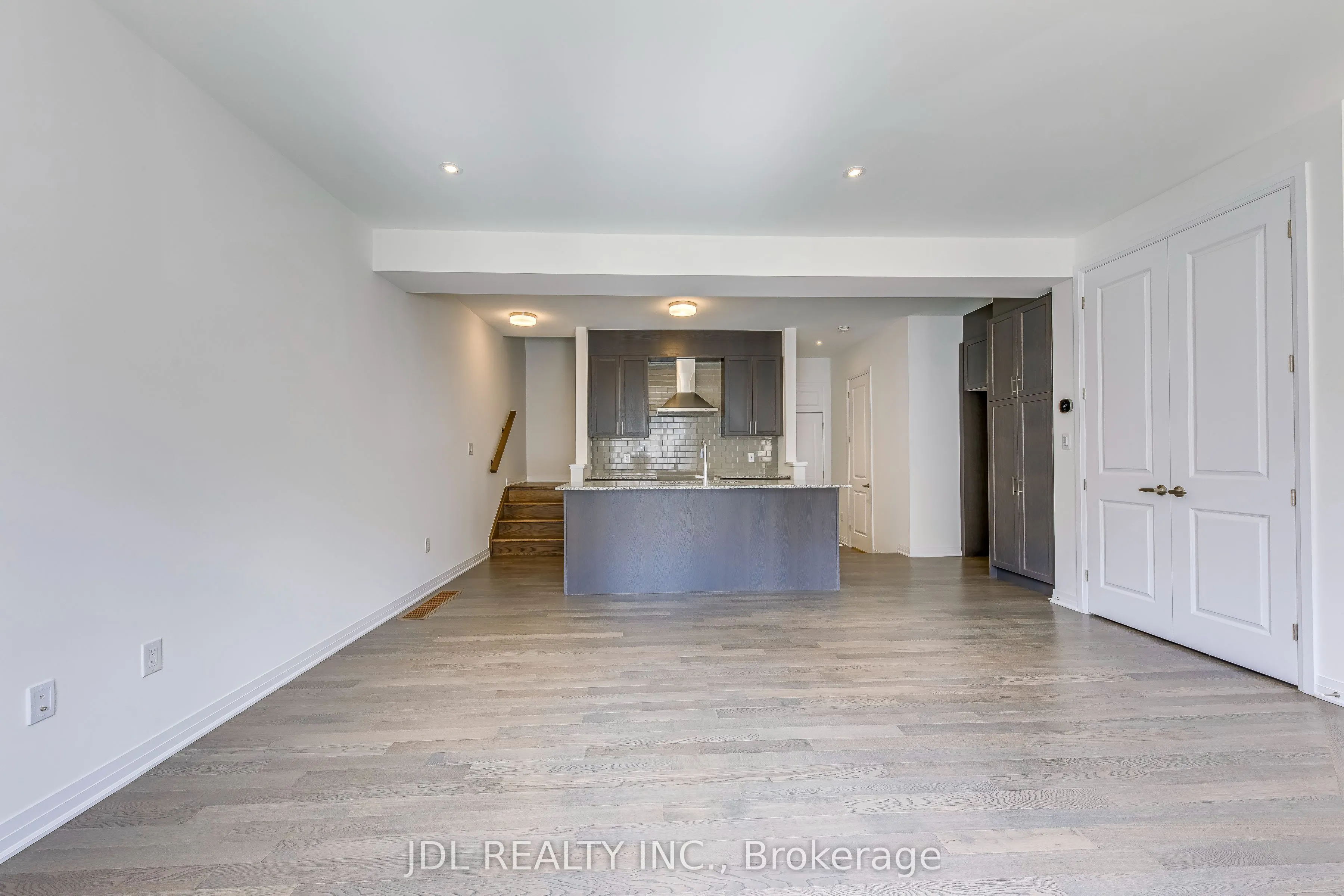 3259 Crystal Drive