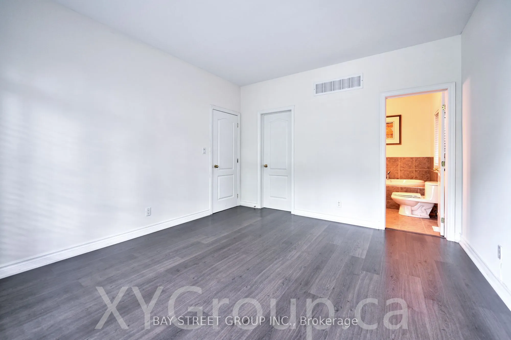 2273 Woodfield Road