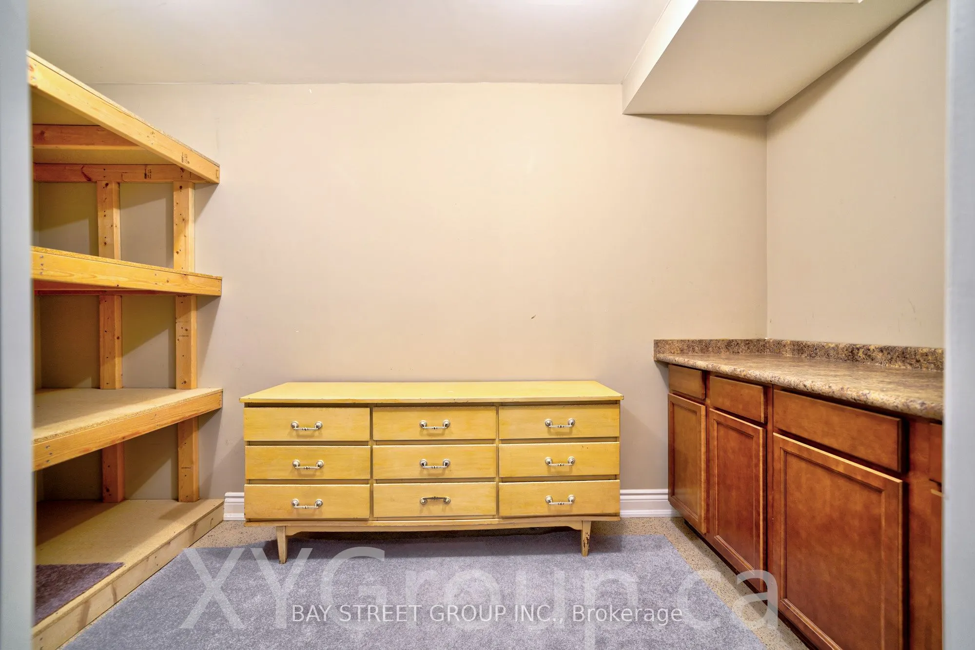 2273 Woodfield Road