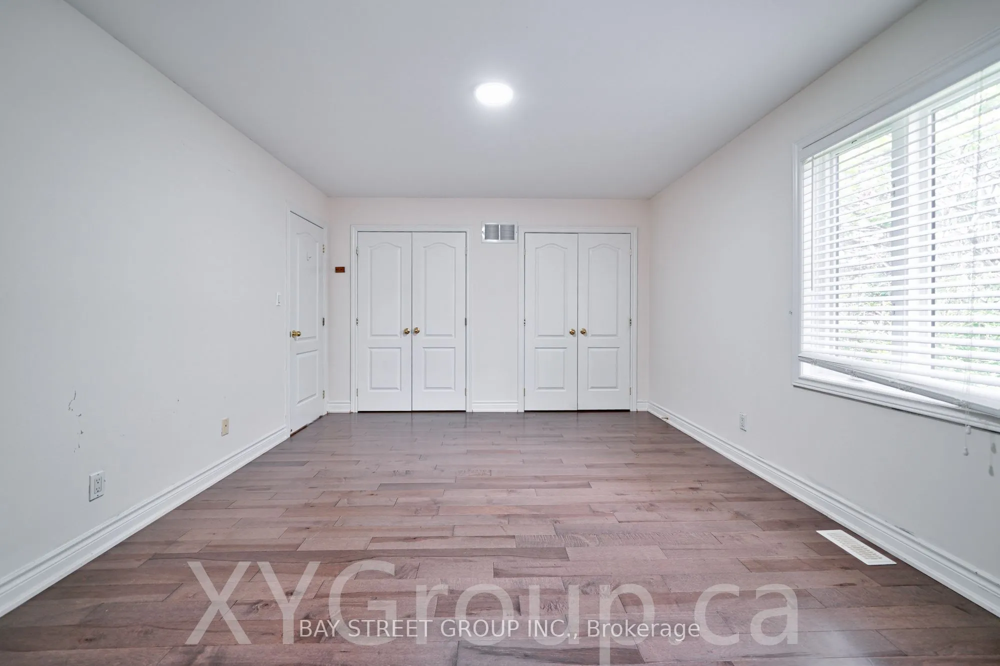 2273 Woodfield Road