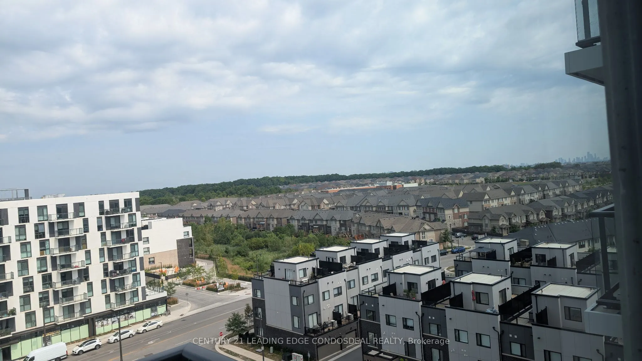 3079 Trafalgar Road, #904