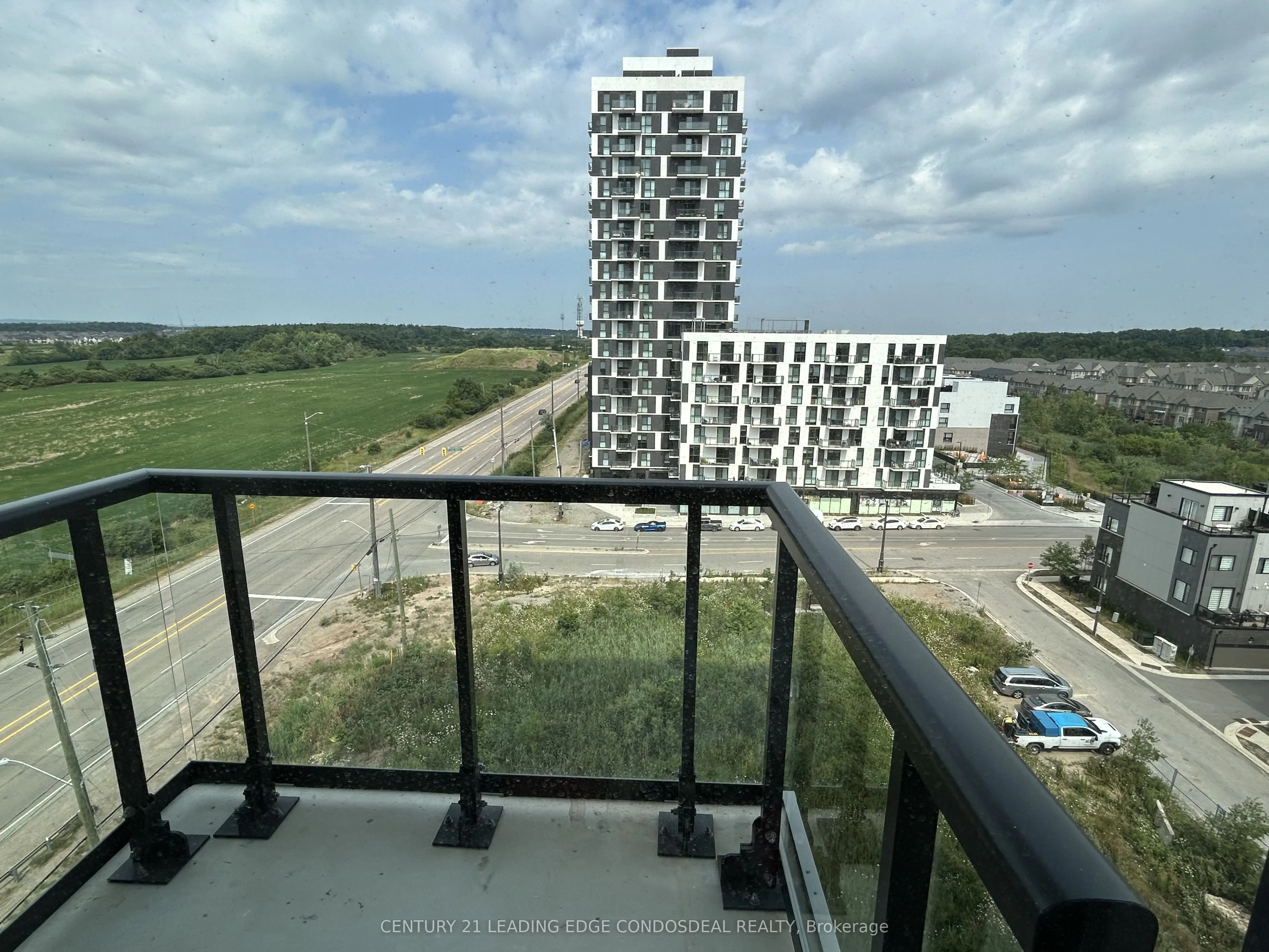 3079 Trafalgar Road, #904