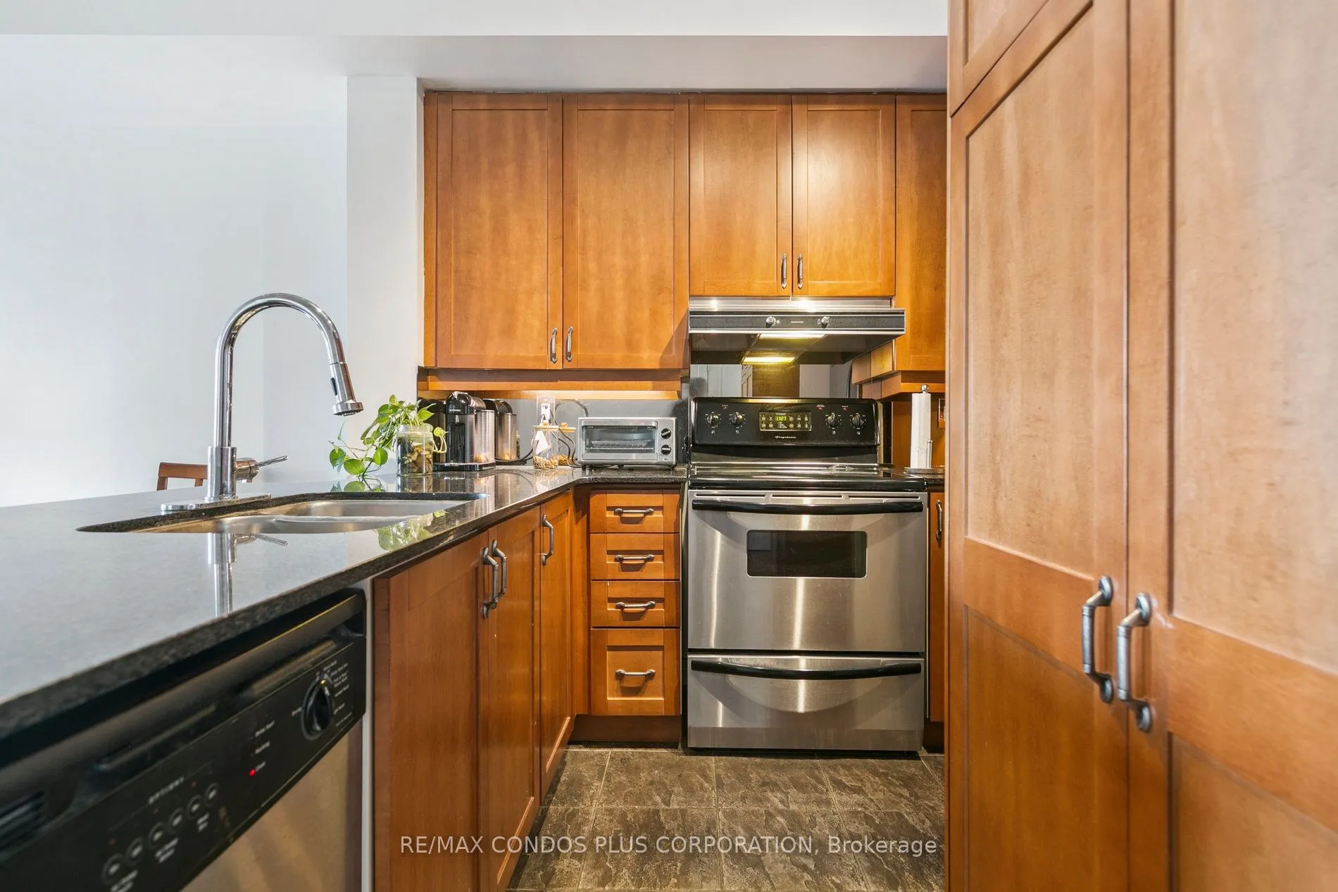 1 Elm Drive W, #2709