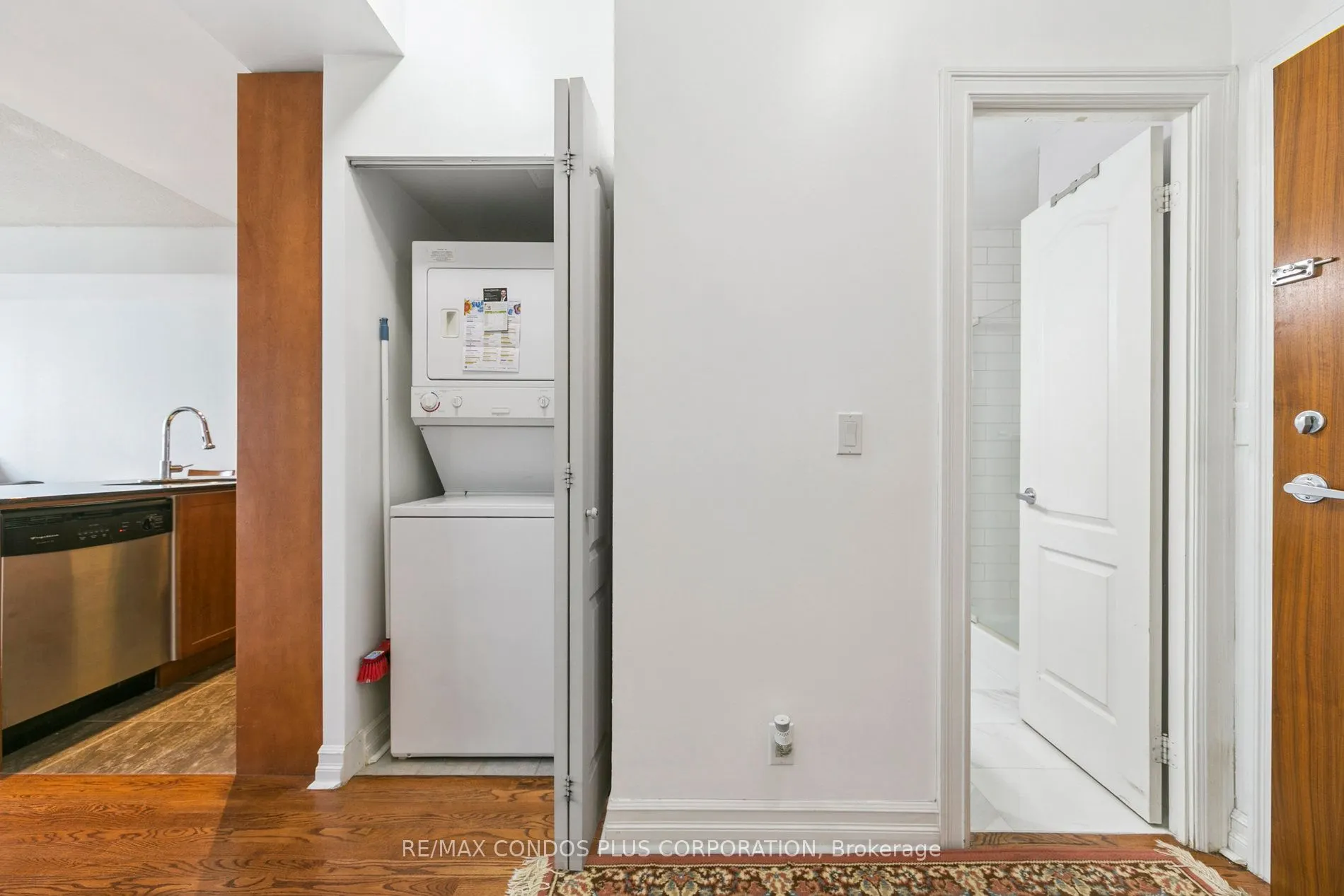 1 Elm Drive W, #2709