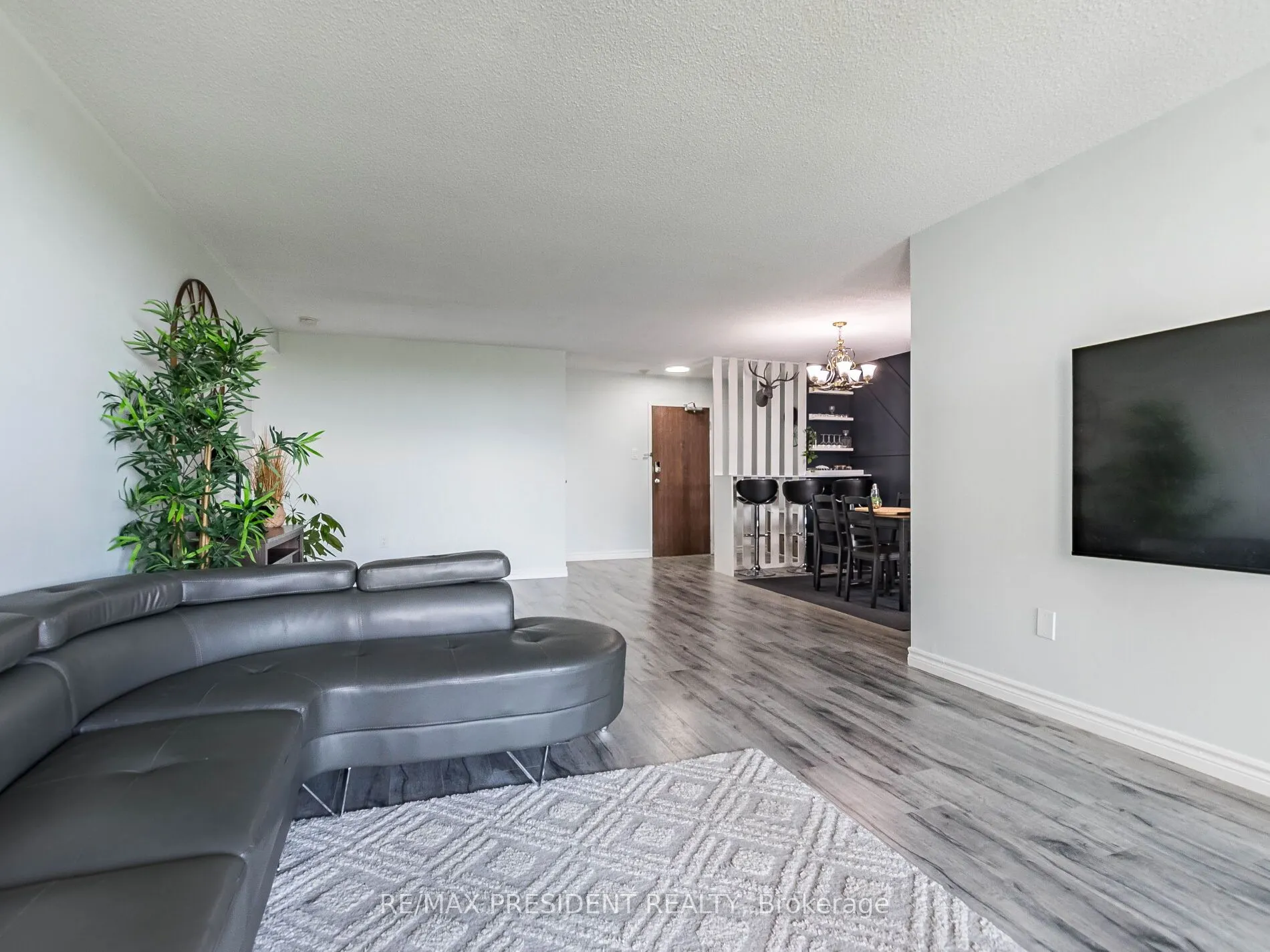21 Knightsbridge Road, #1209
